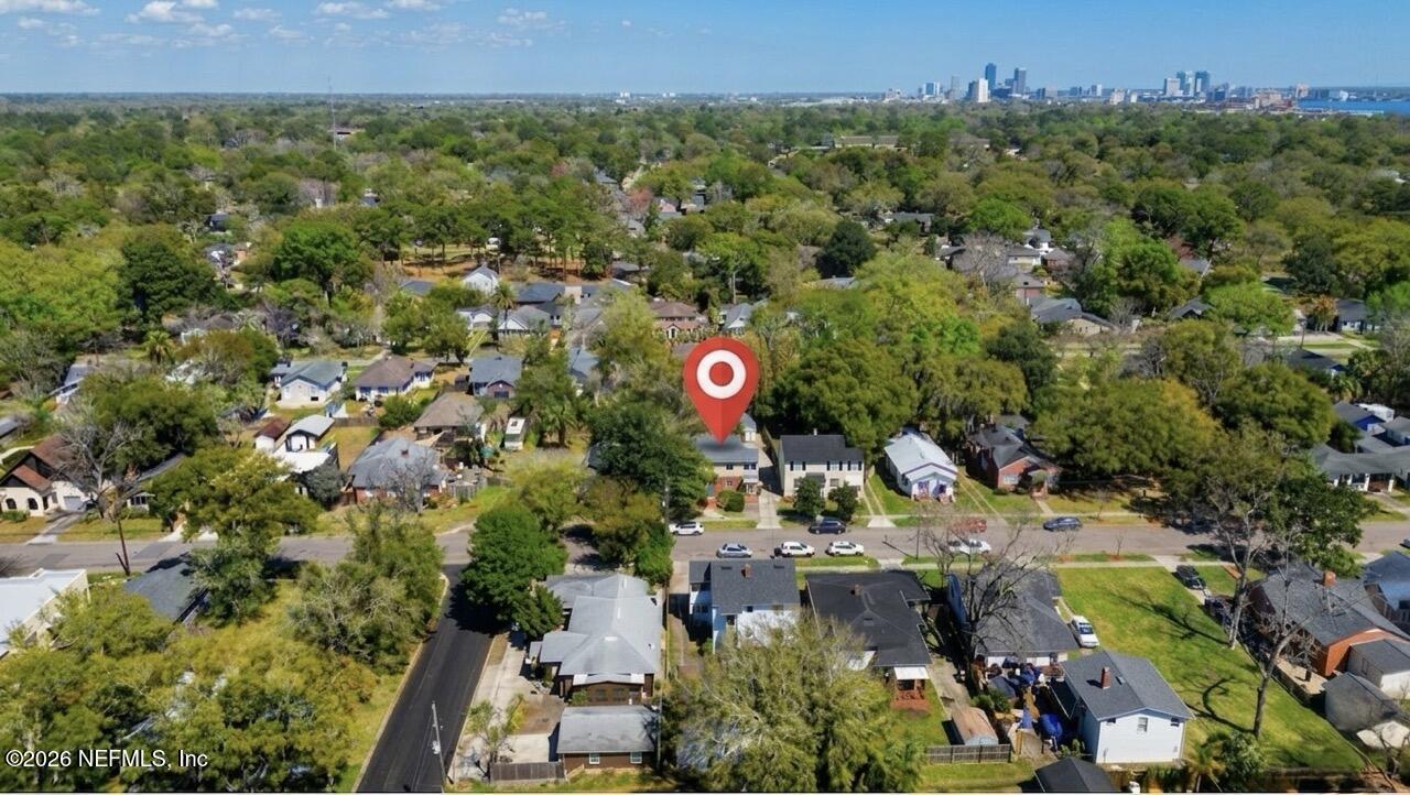 1377 INGLESIDE Avenue