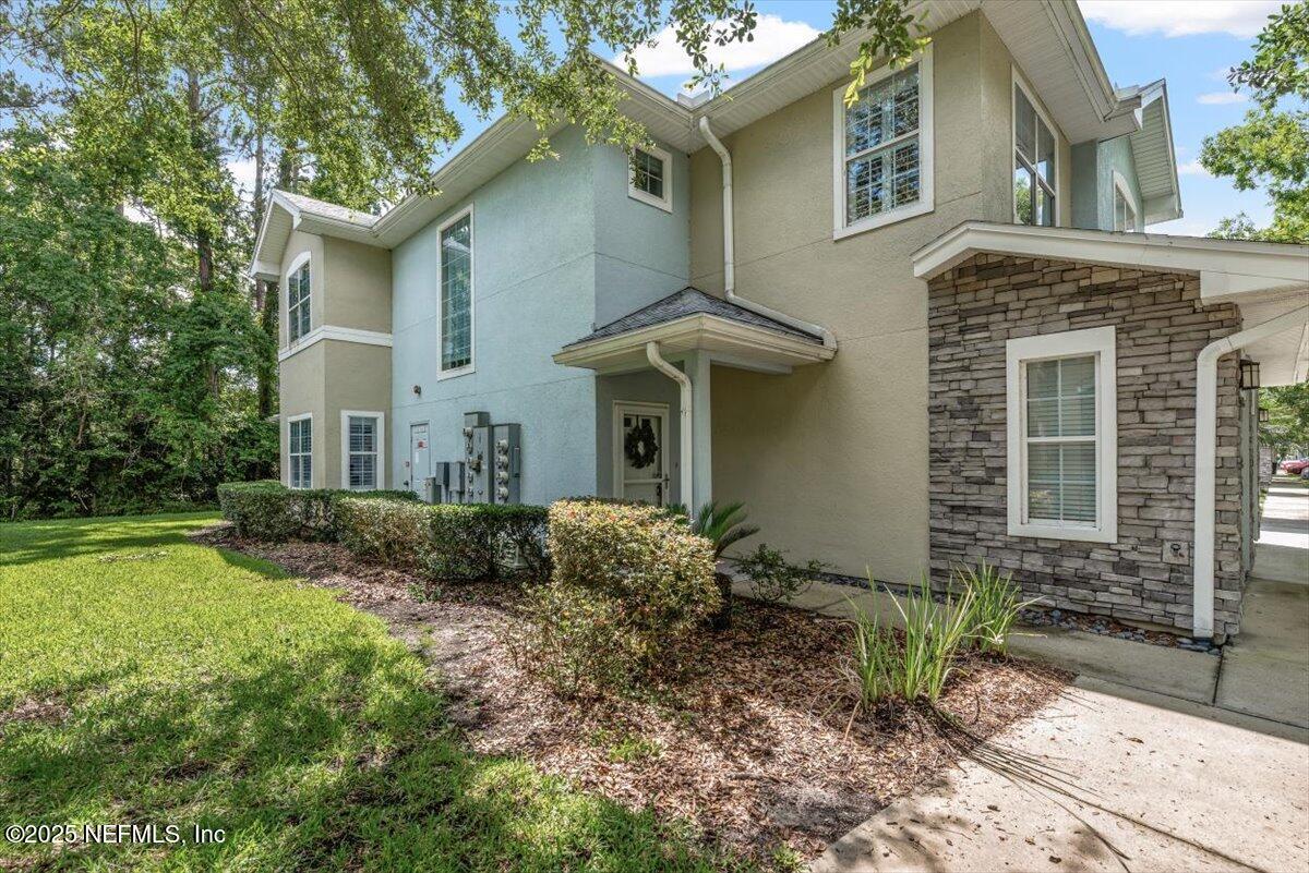 215 BAYBERRY Circle 601