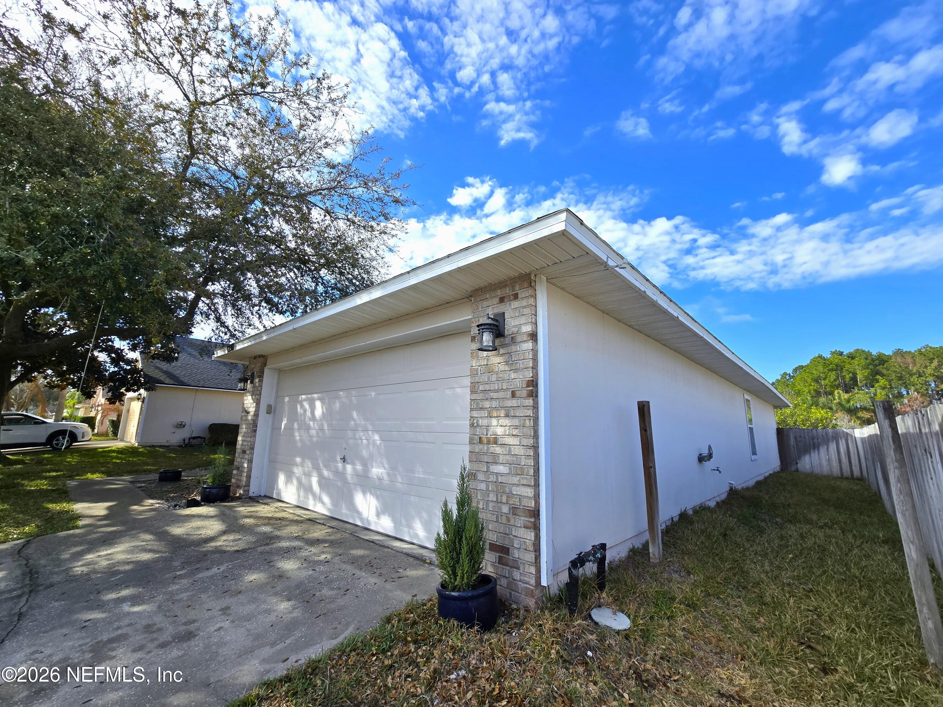 12307 N BUCKS HARBOR Drive N
