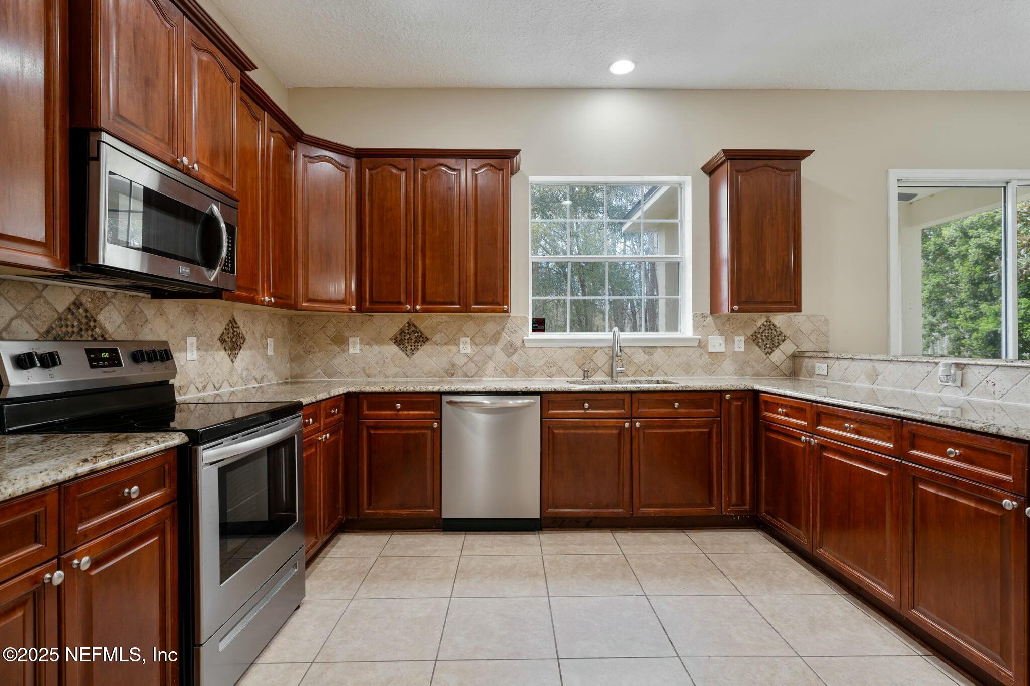 2448 COUNTRY SIDE Drive