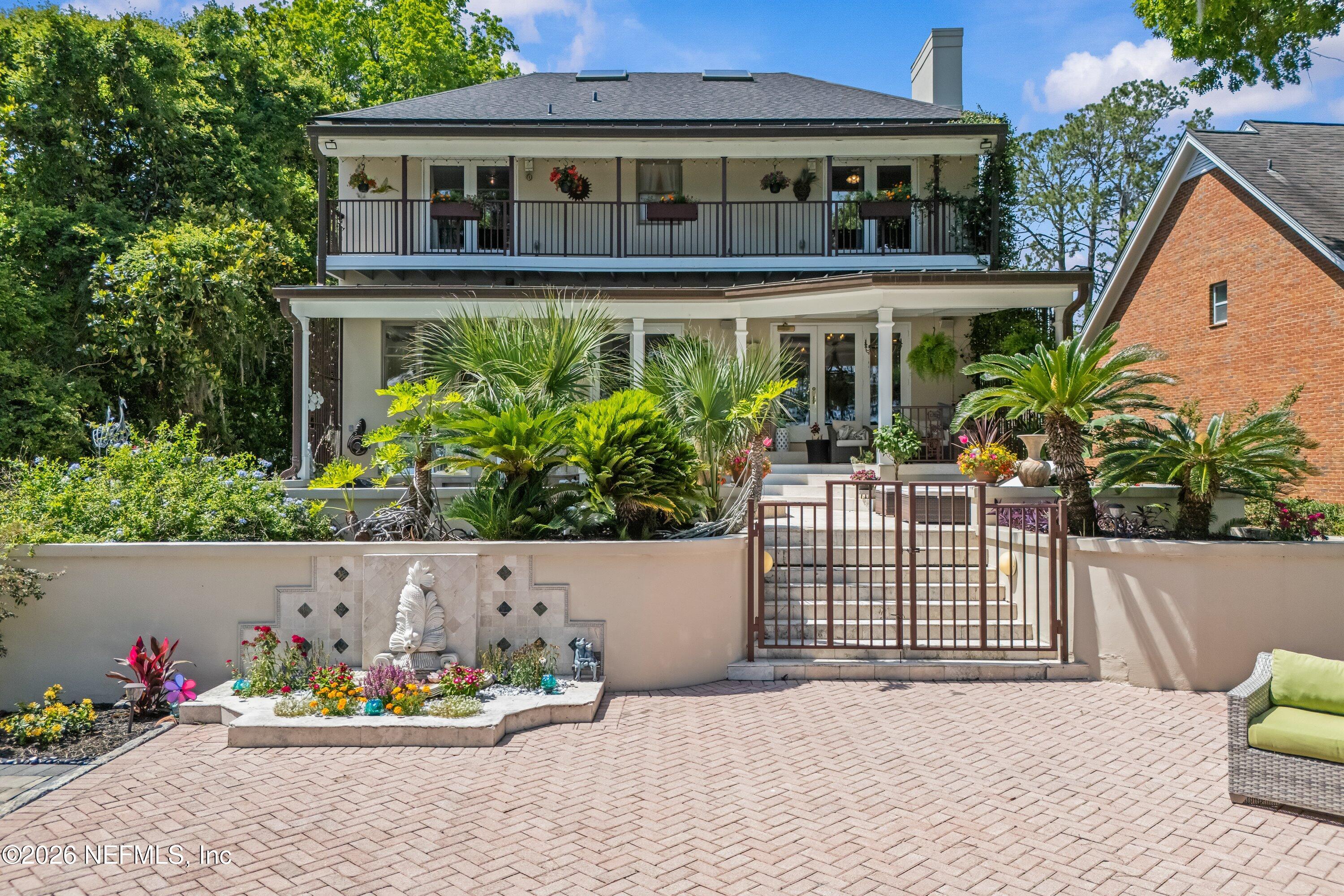 3030 LAKE SHORE Boulevard