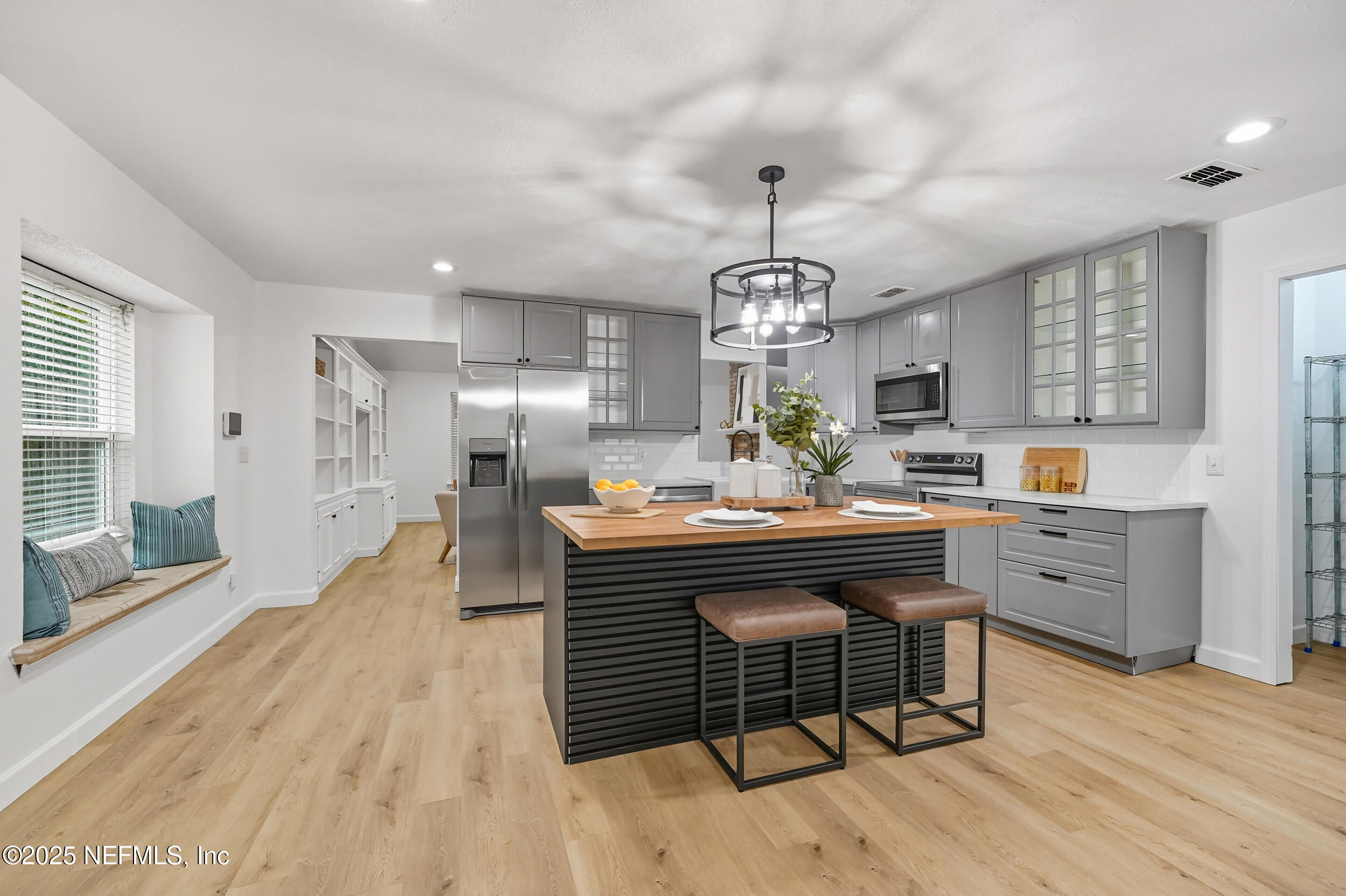 2860 HILSDALE HARBOR Way