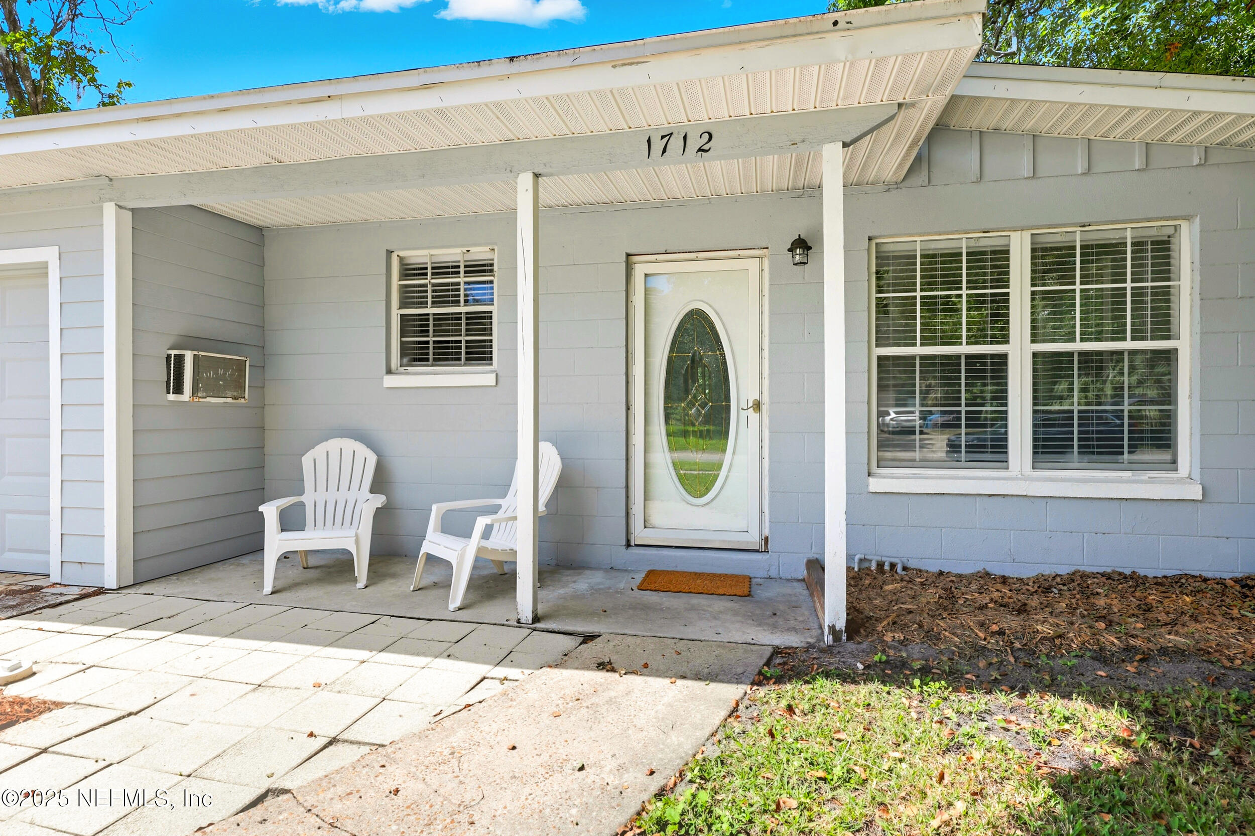 1712 W DIBBLE Circle W