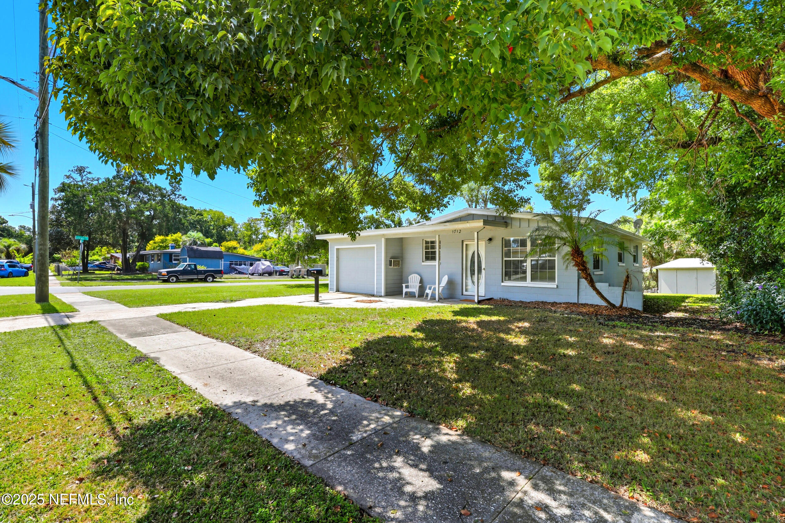 1712 W DIBBLE Circle W