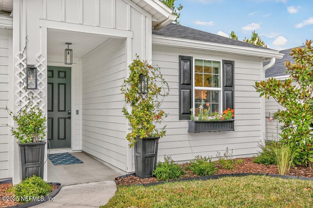 10896 STAPLETON Drive