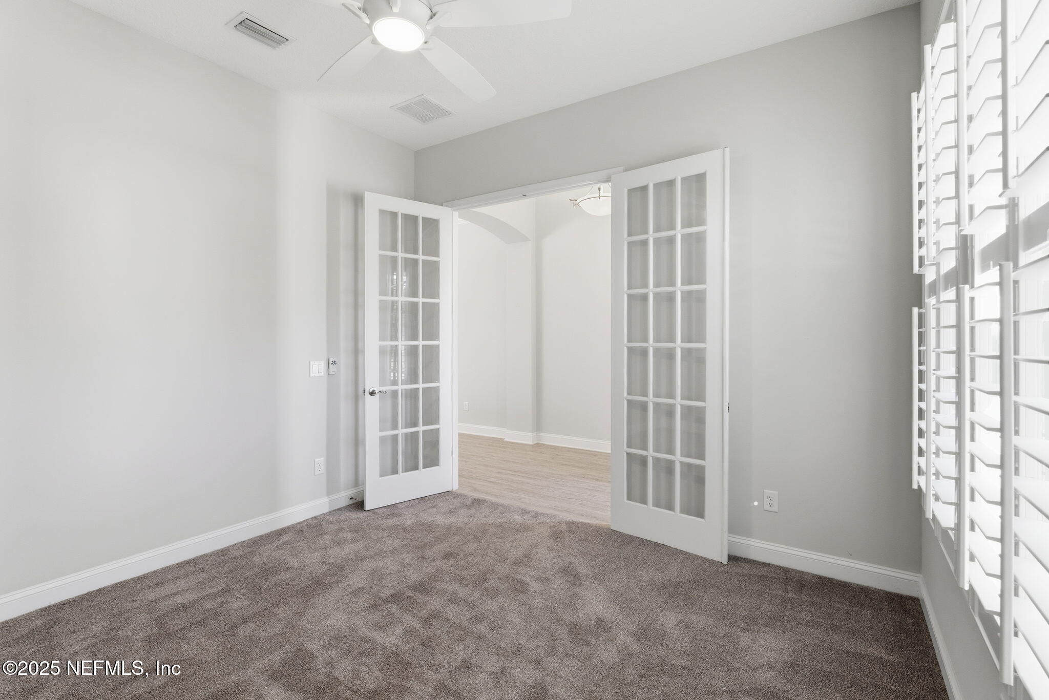 211 PINTORESCO Drive