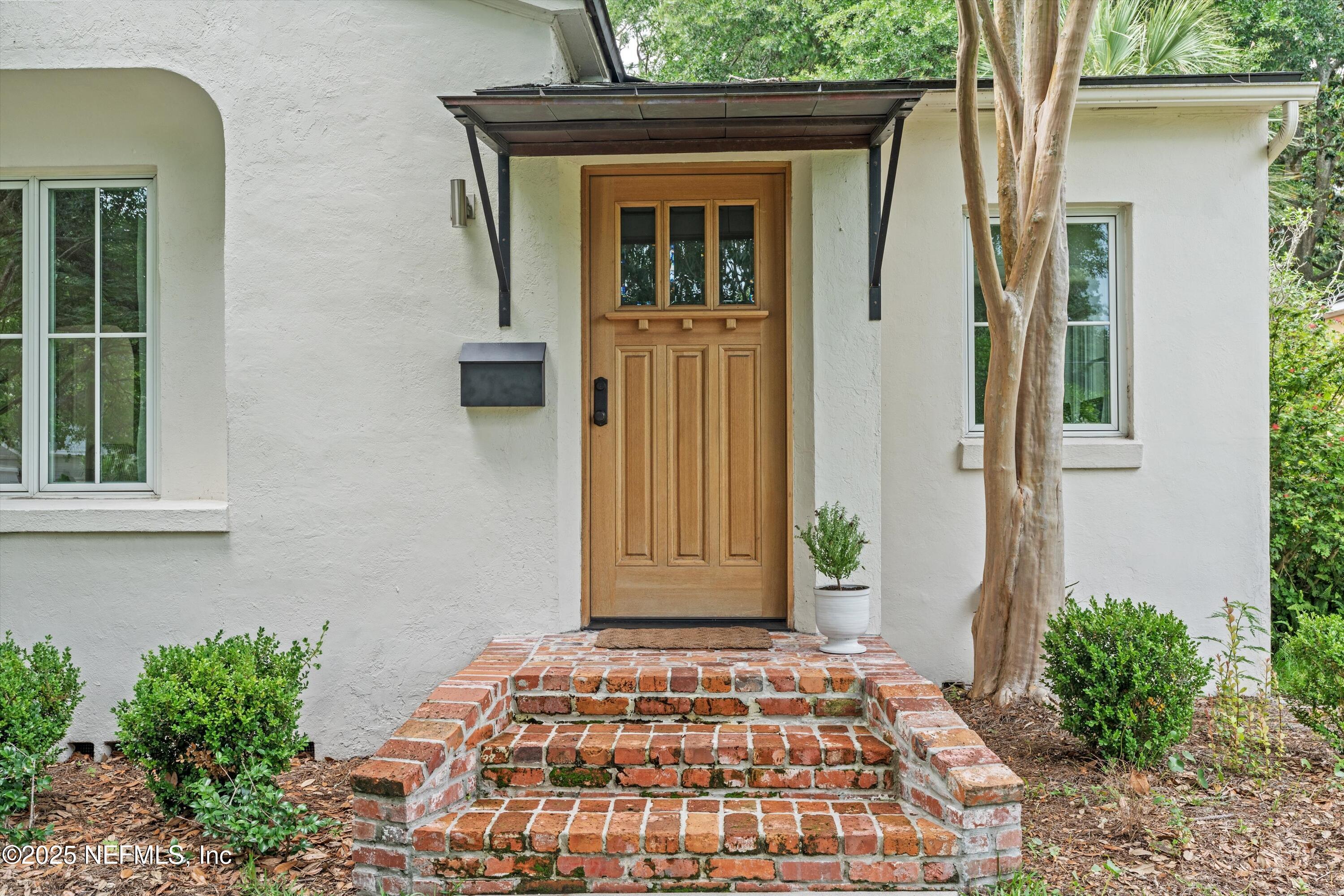 2429 PINERIDGE Road