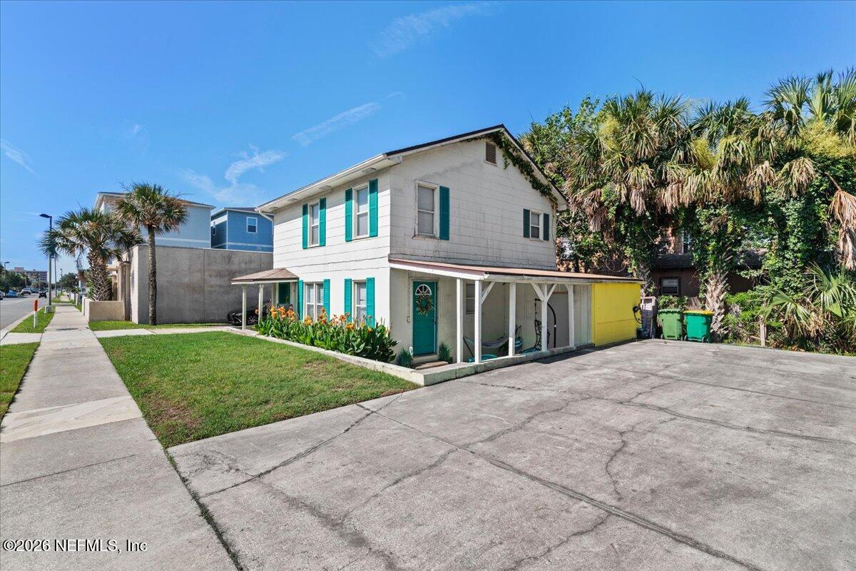 1318 2ND Street N