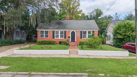 Photo of 1528 BELMONTE Avenue, Jacksonville, FL 32207 (MLS # 2165476)