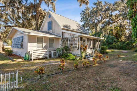 A home in East Palatka