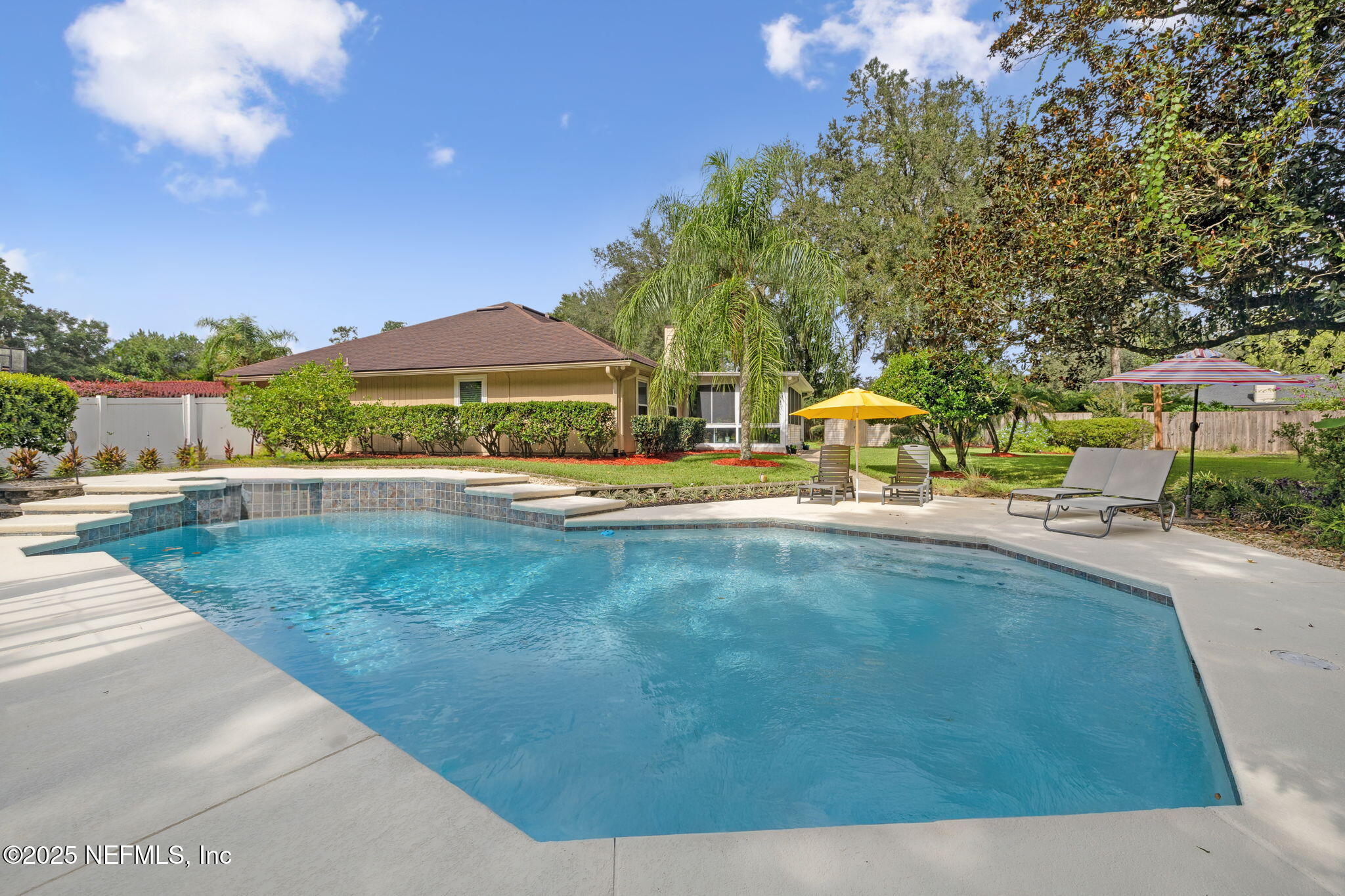 4437 HOLLYGATE Court