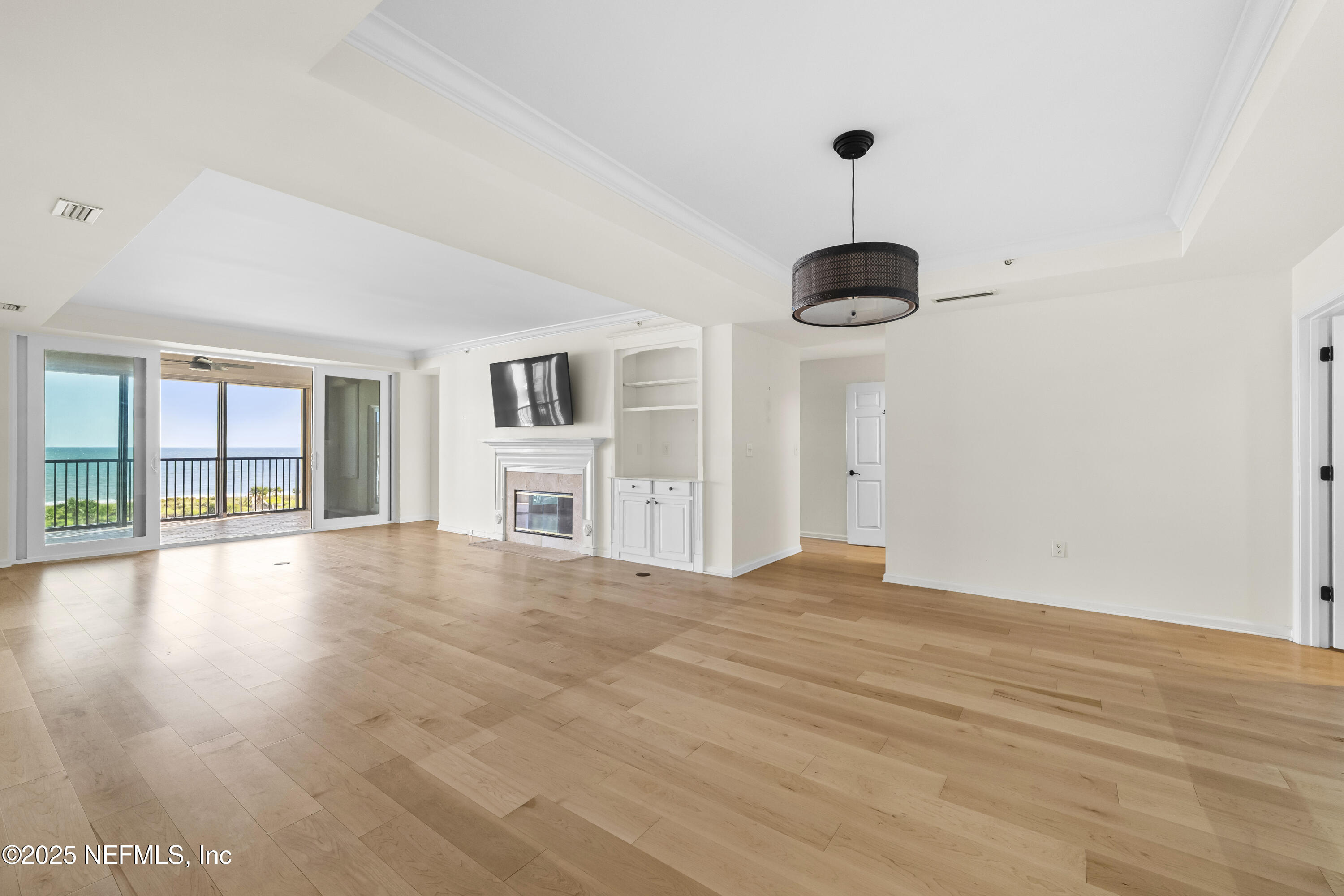 1403 SPINNAKERS REACH Drive