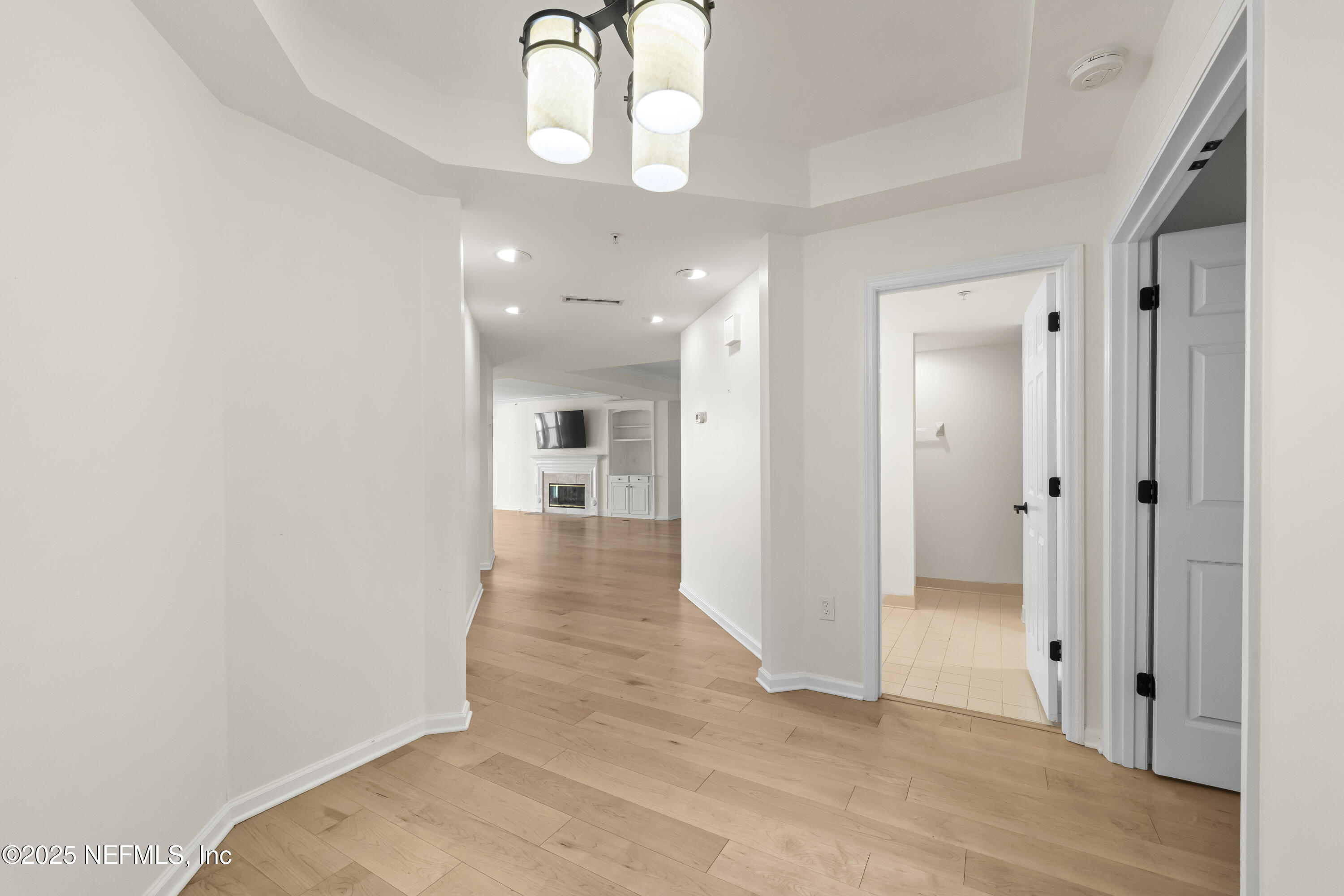 1403 SPINNAKERS REACH Drive