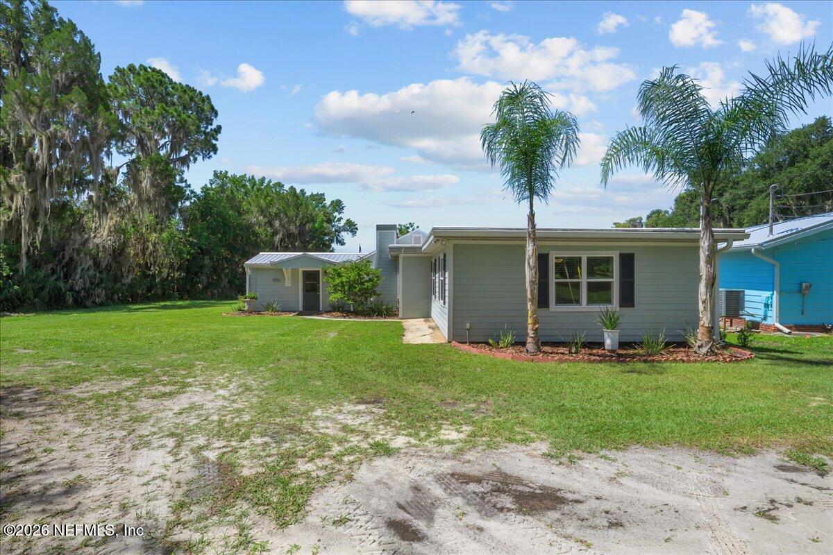 1523 COUNTY ROAD 309 1