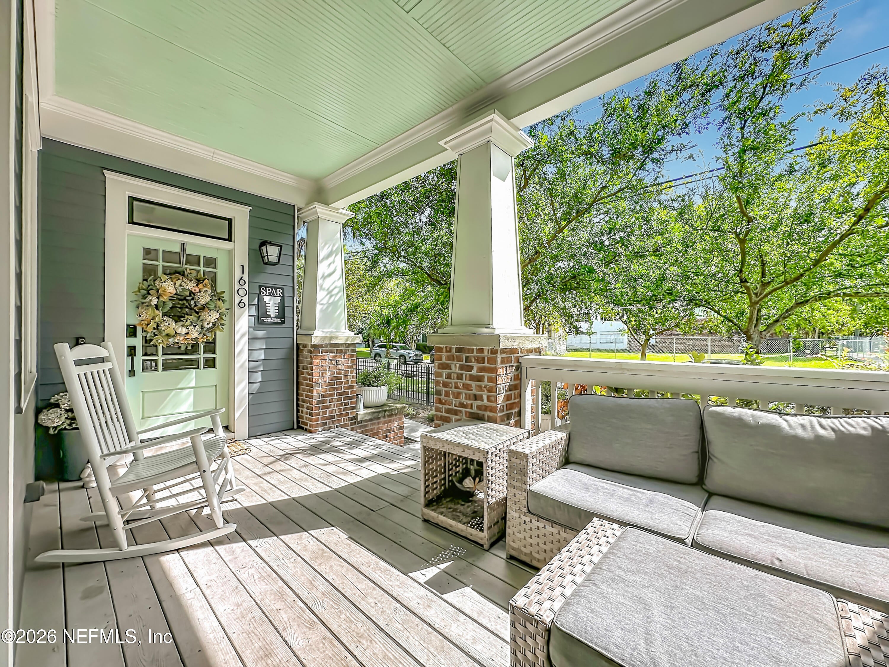 1606 N MARKET Street