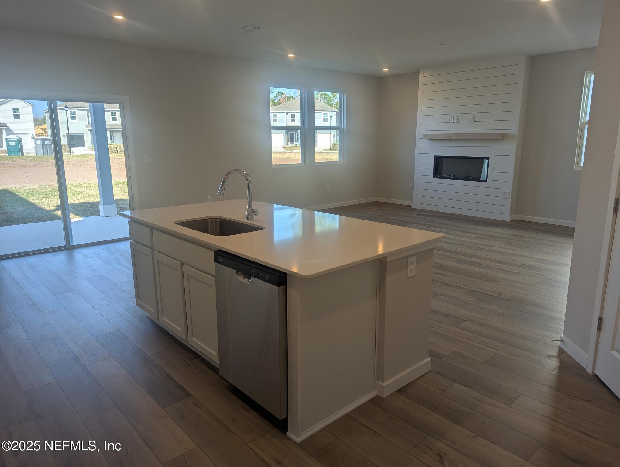 16 BRAZIL NUT Circle 148