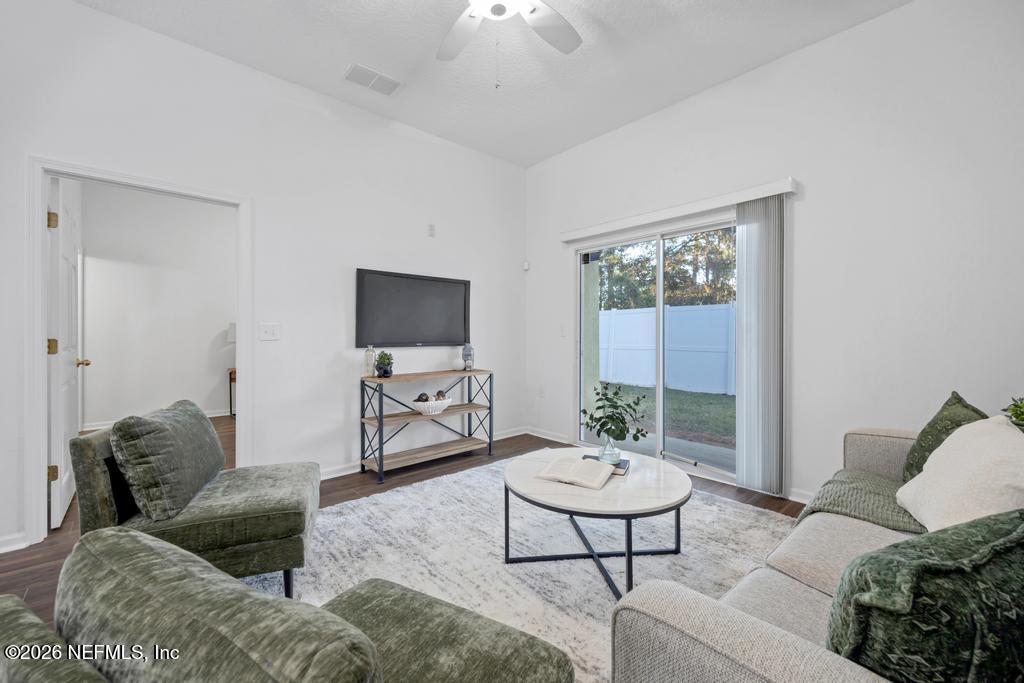 13840 HERONS LANDING Way 1