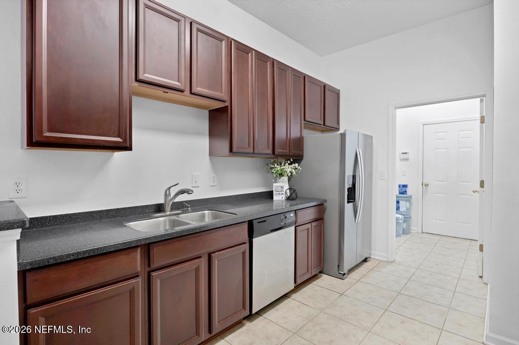 13840 HERONS LANDING Way 1