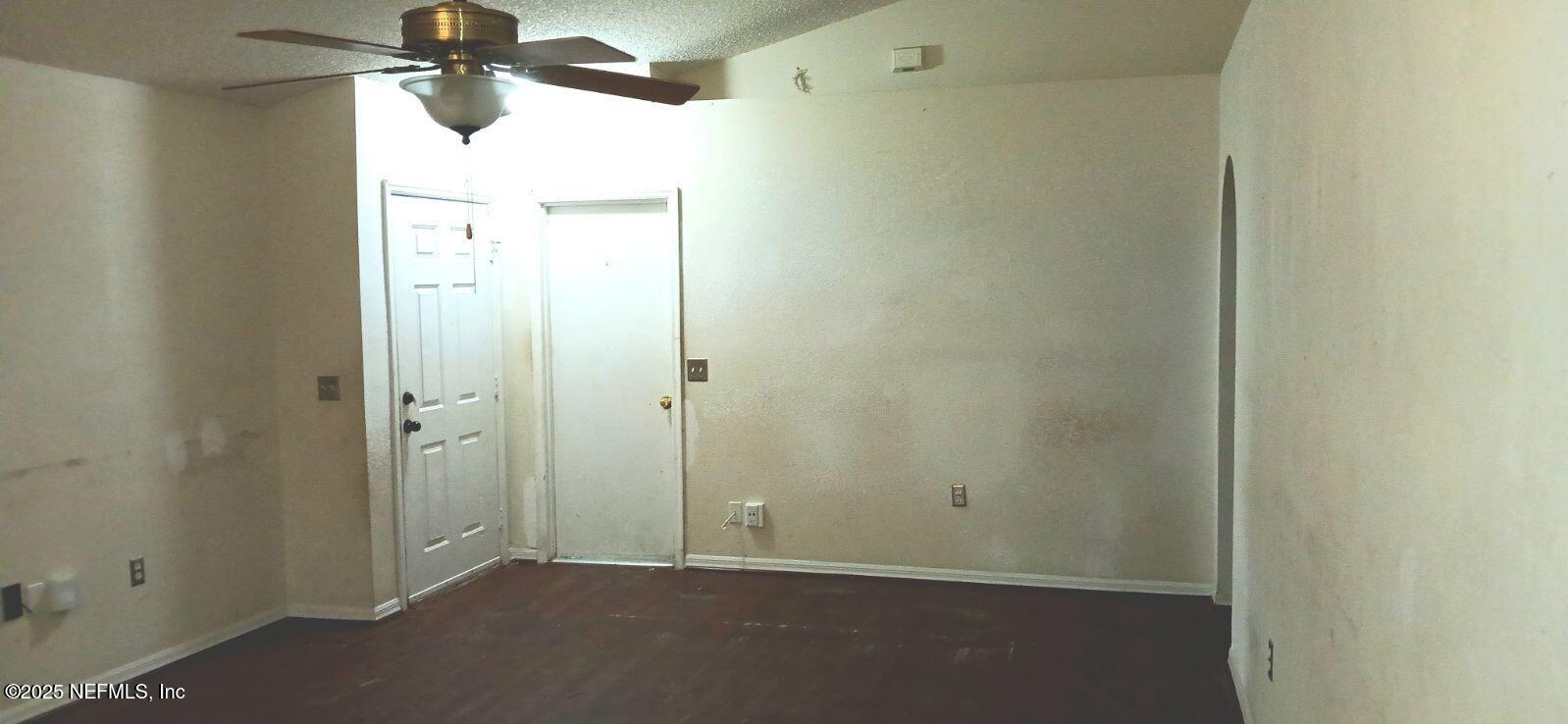 1574 SLASH PINE Court