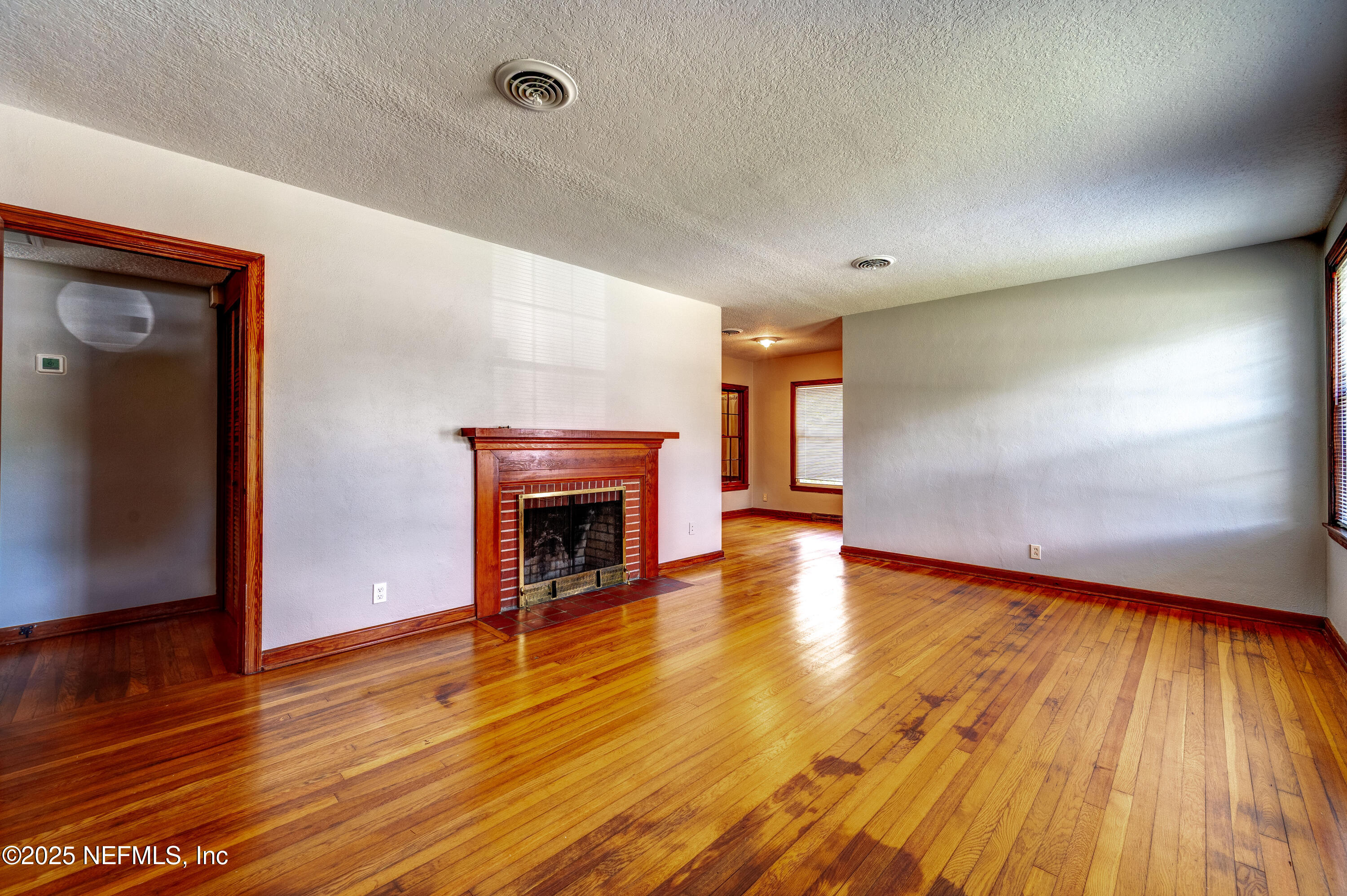 1232 GLEN LAURA Road