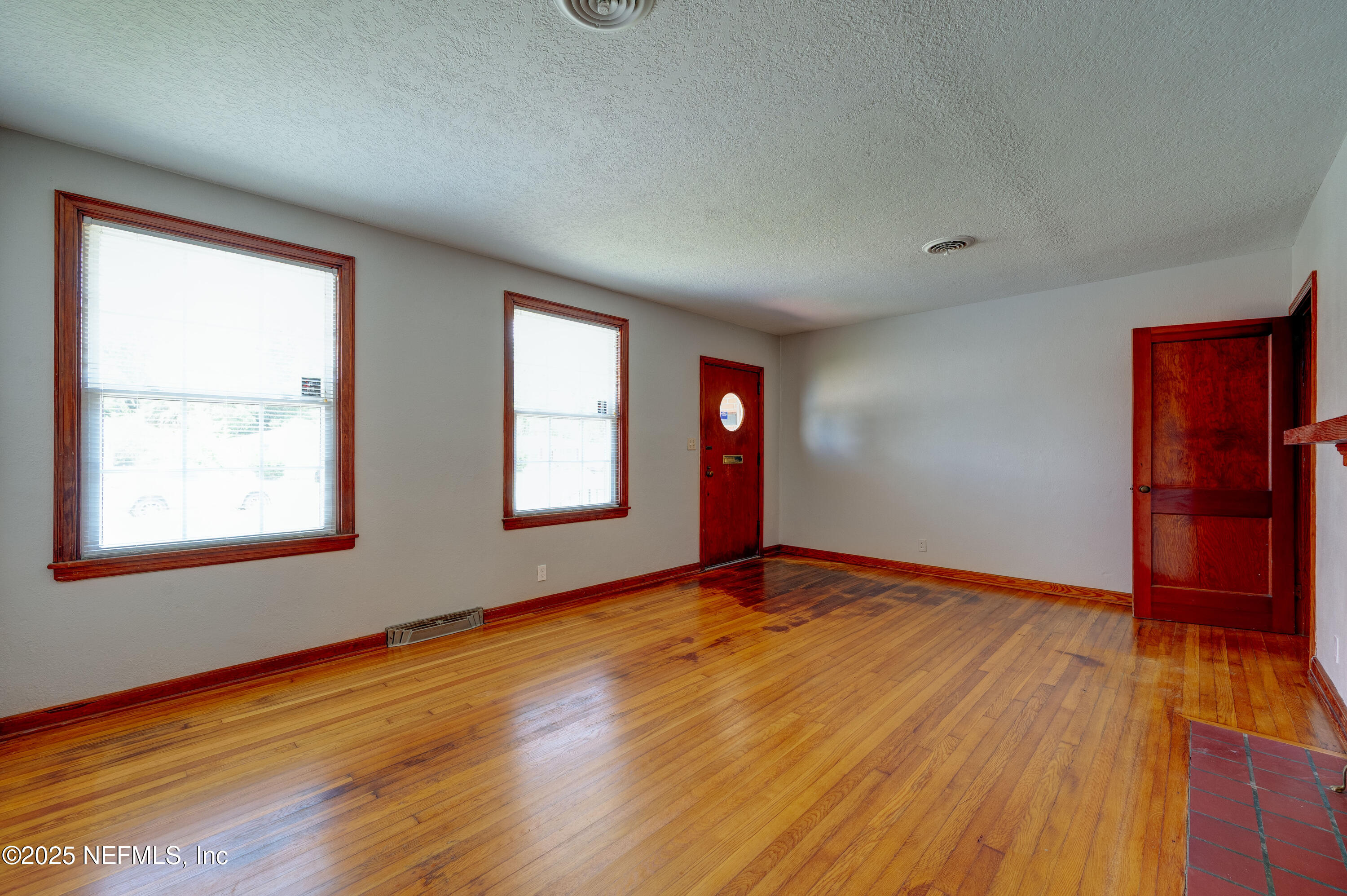1232 GLEN LAURA Road