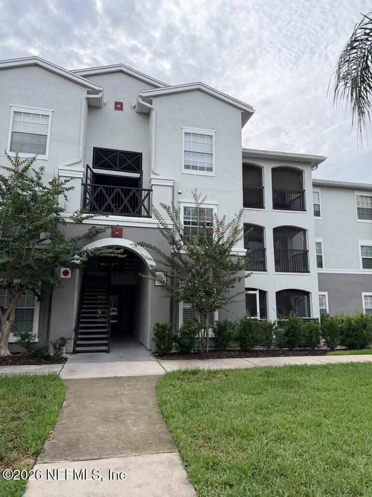 Photo 1 of 35 — 3591 KERNAN Boulevard S 715, Jacksonville, FL 32224