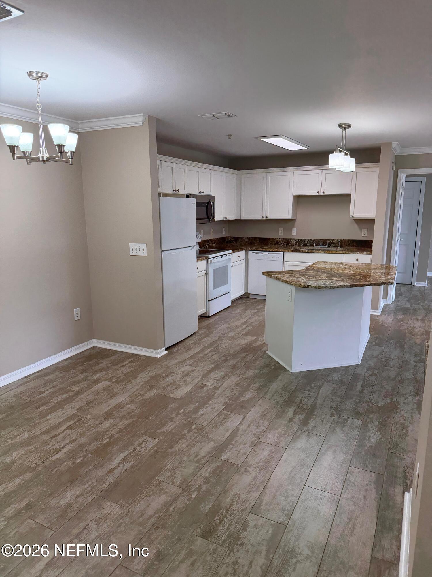 3591 KERNAN Boulevard S 715