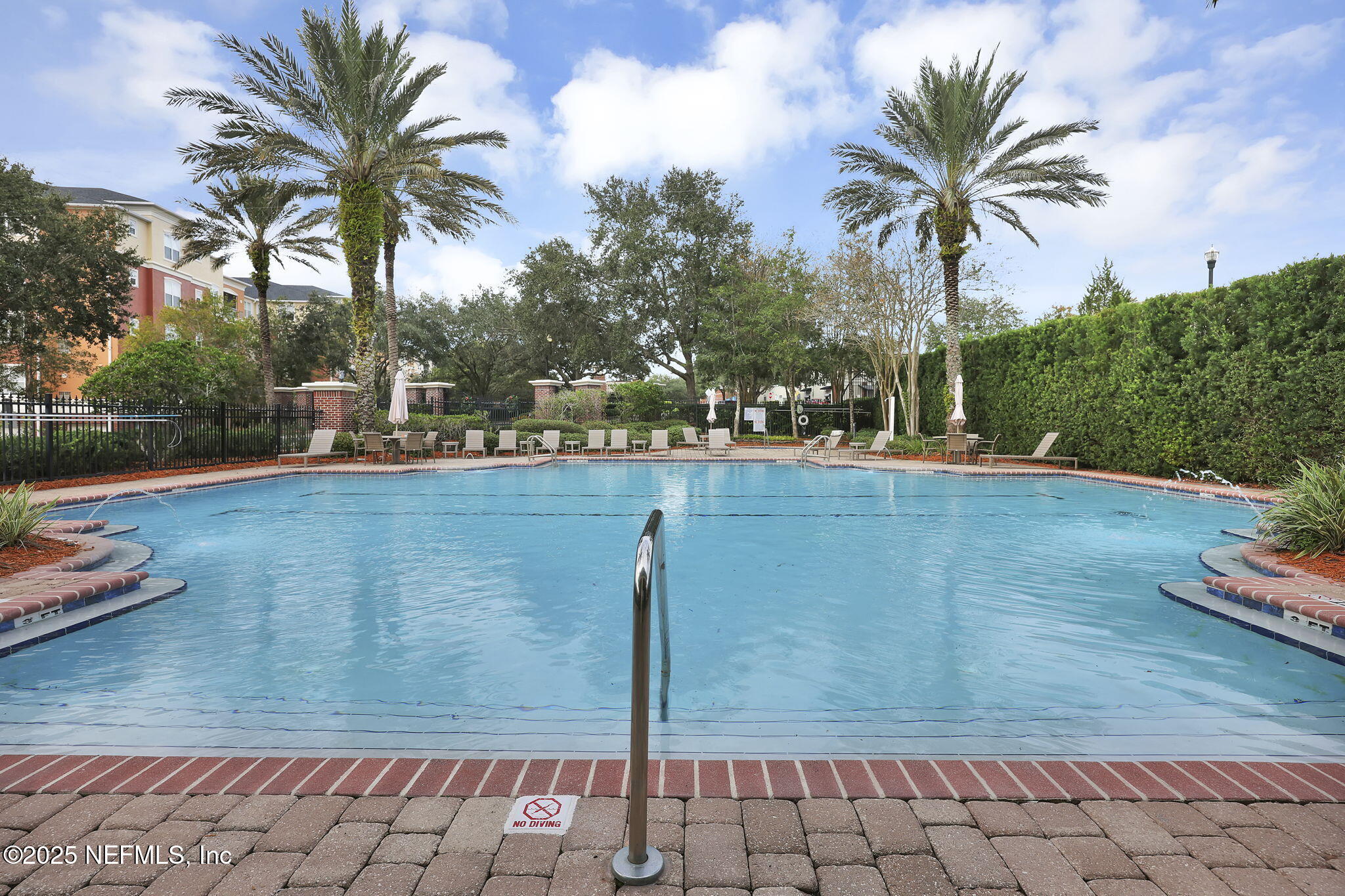 4480 DEERWOOD LAKE Parkway 121