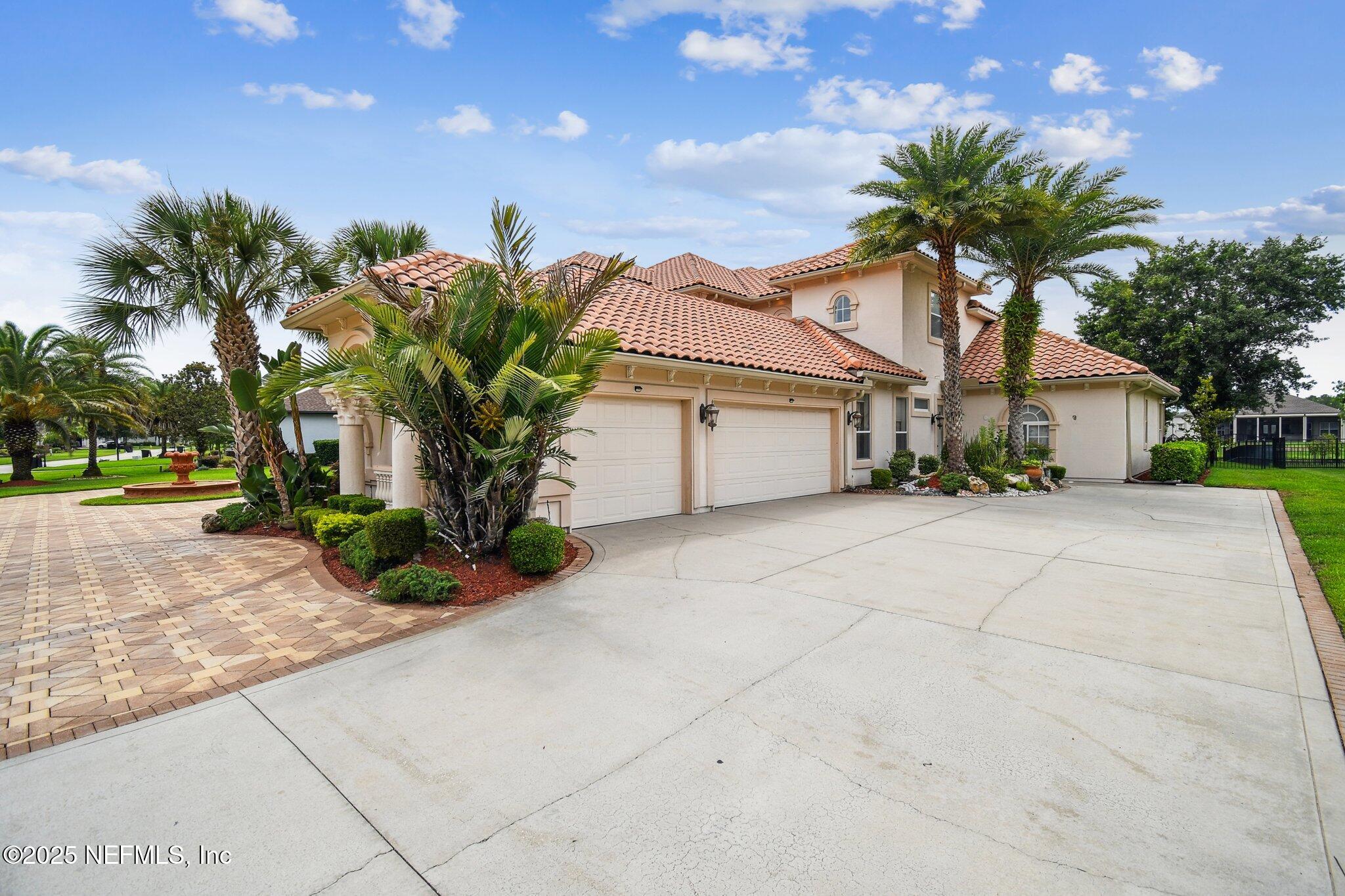 504 E KESLEY Lane