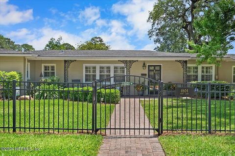 Single Family Residence in Jacksonville FL 4604 AVON Lane.jpg