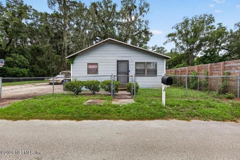 Photo of 2054 THOMAS Court, Jacksonville, FL 32207 (MLS # 2165139)