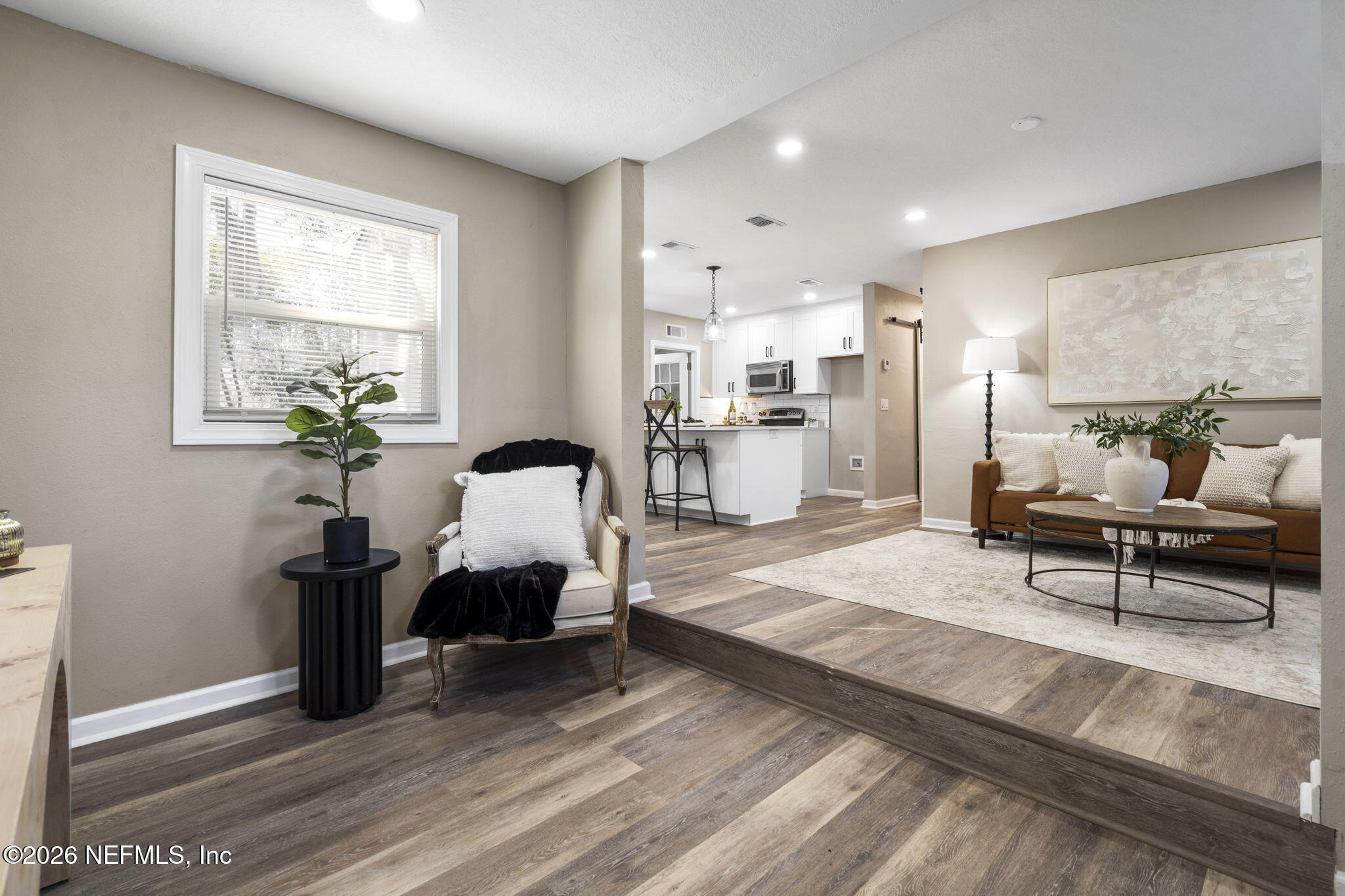 4318 KINGSBURY Street