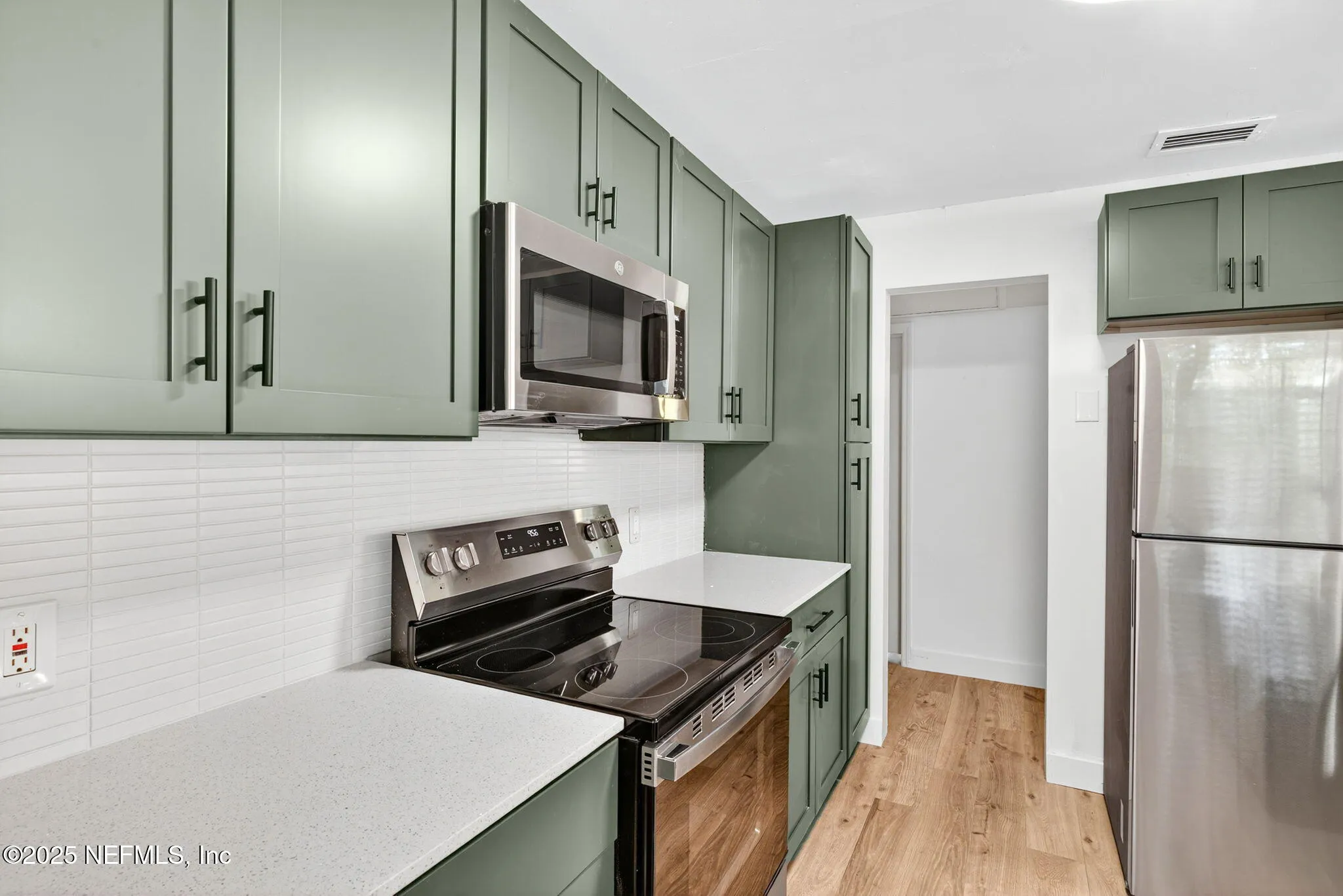 Jacksonville, Florida 32205, United States, 3 Bedrooms Bedrooms, ,1 BathroomBathrooms,Residential,Active,232841