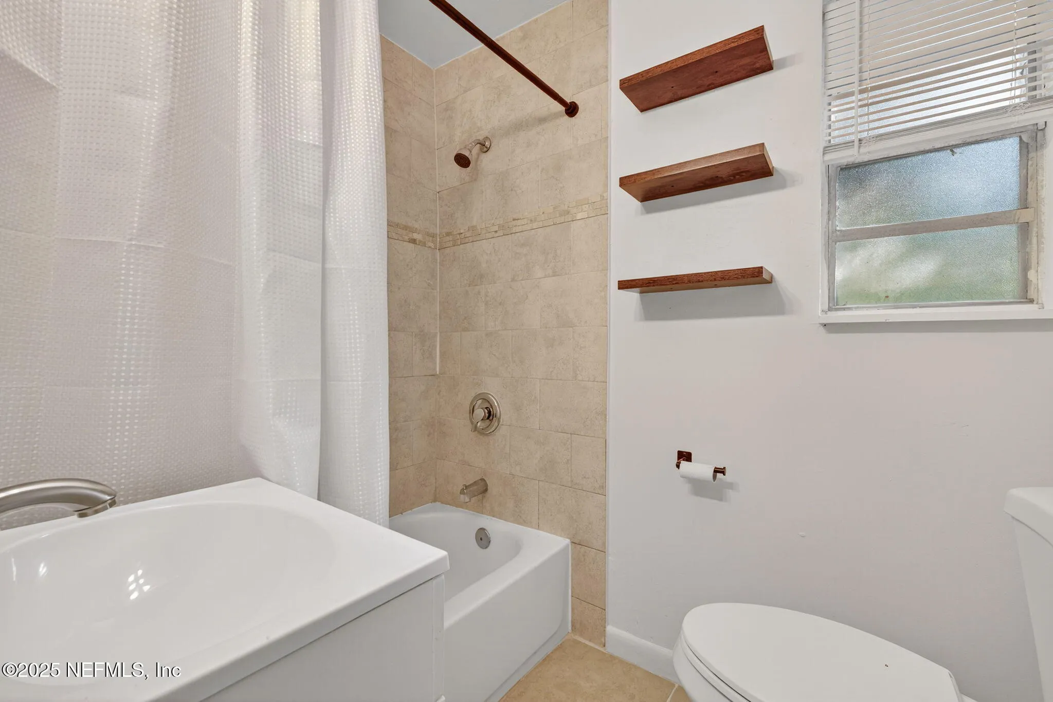 Jacksonville, Florida 32205, United States, 3 Bedrooms Bedrooms, ,1 BathroomBathrooms,Residential,Active,232841