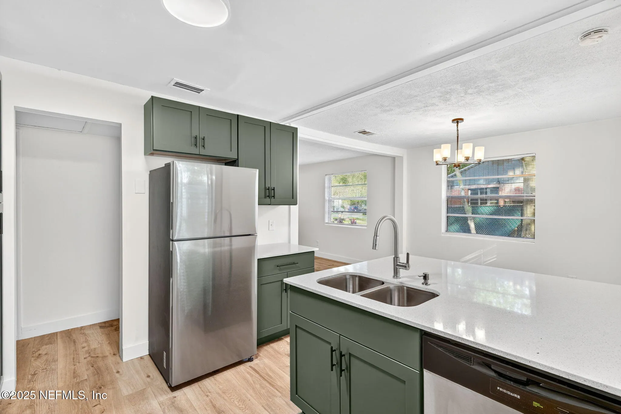 Jacksonville, Florida 32205, United States, 3 Bedrooms Bedrooms, ,1 BathroomBathrooms,Residential,Active,232841