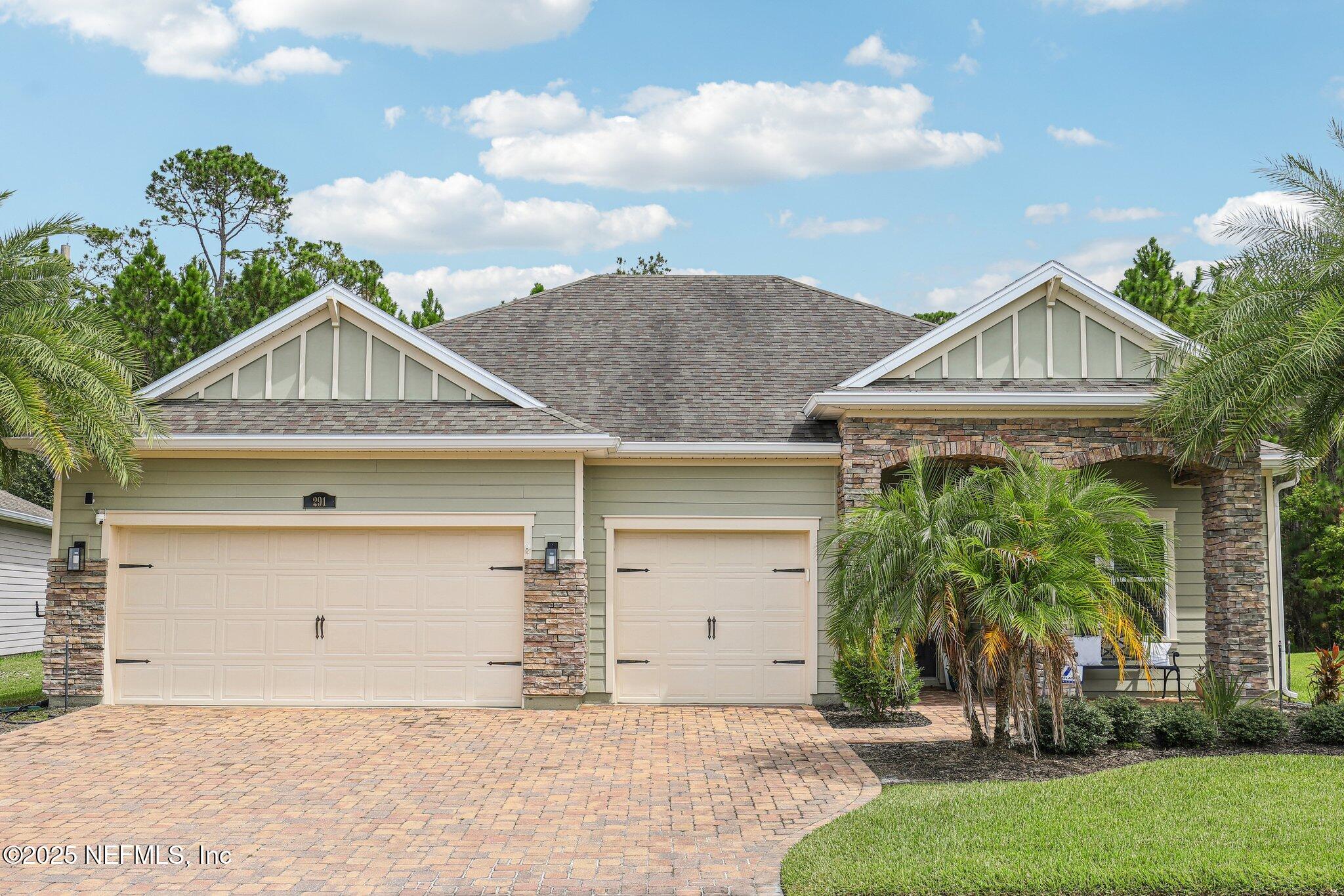 291 SAINT KITTS Loop