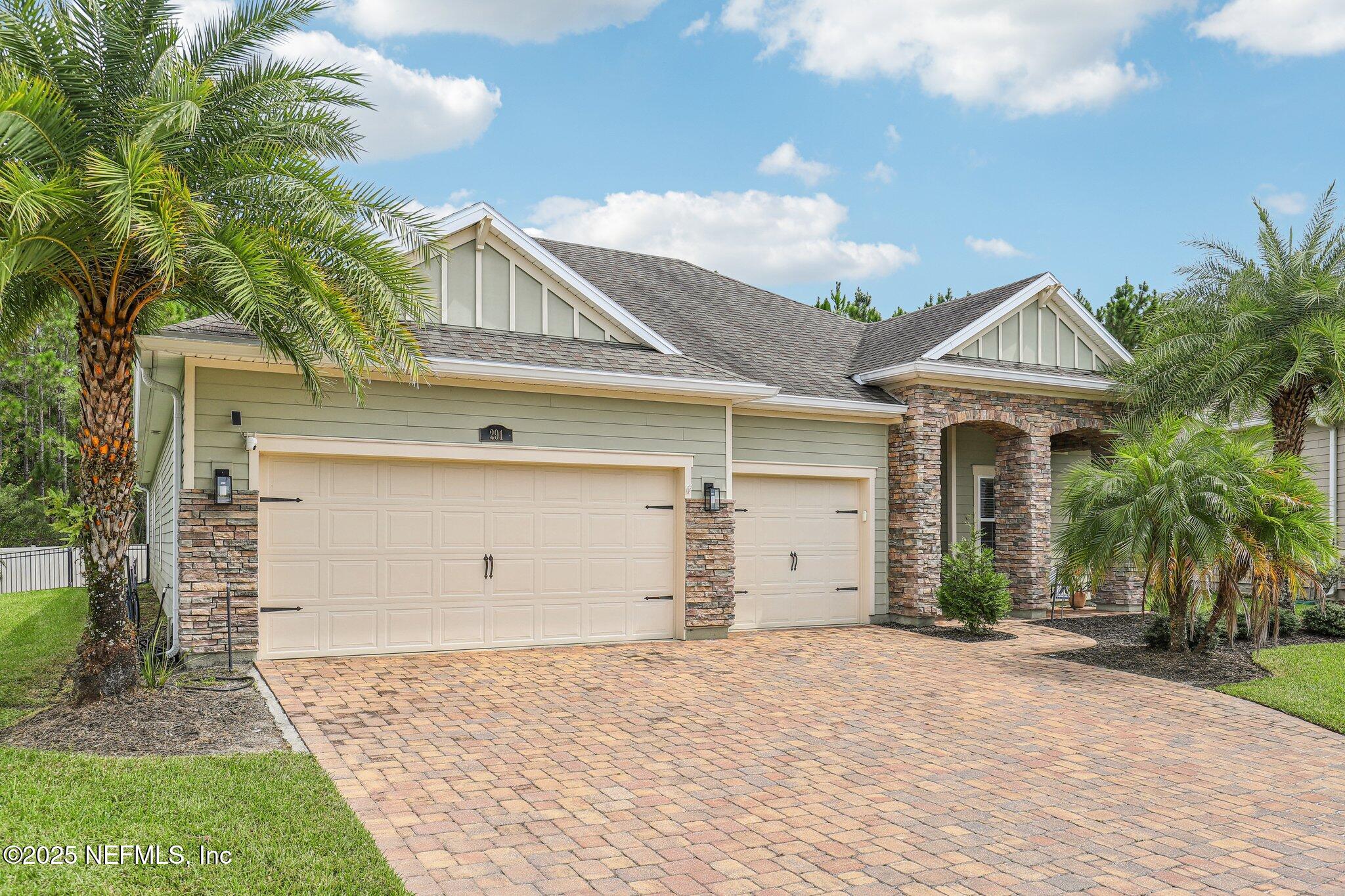 291 SAINT KITTS Loop