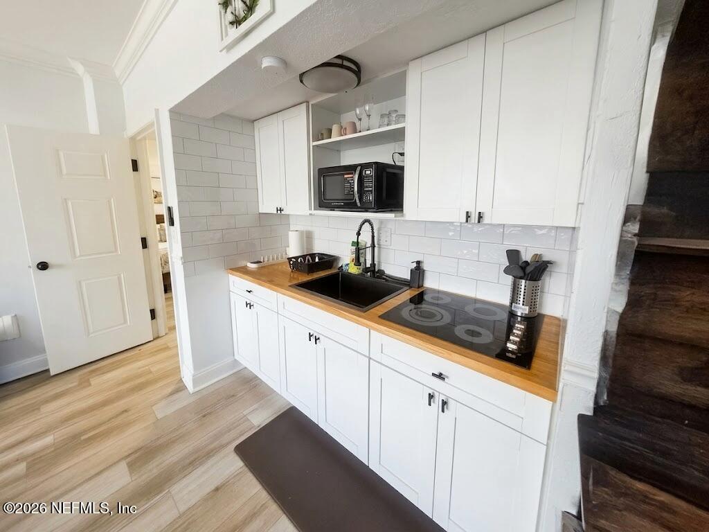311 W ASHLEY Street 305