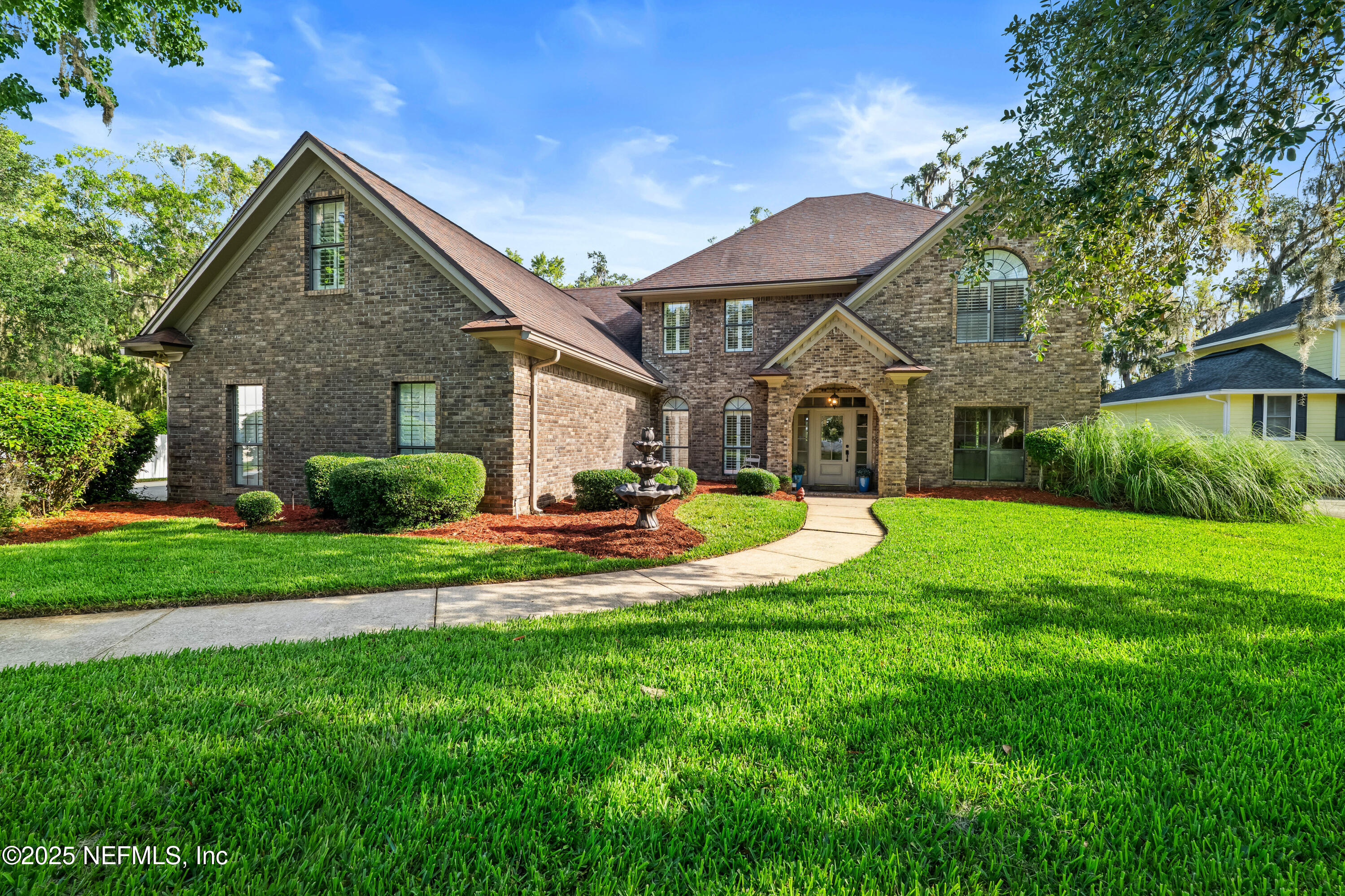 1798 LAKEDGE Drive