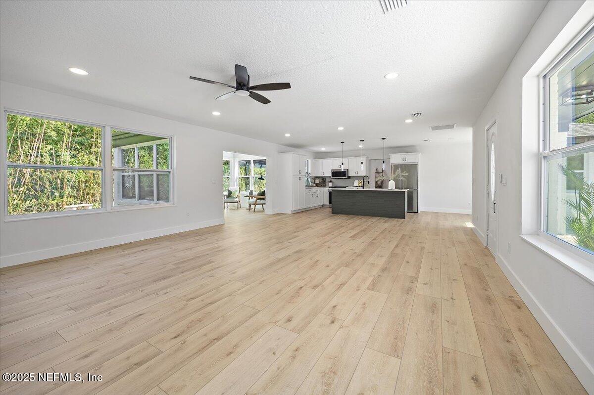 1435 FLANDERS Road