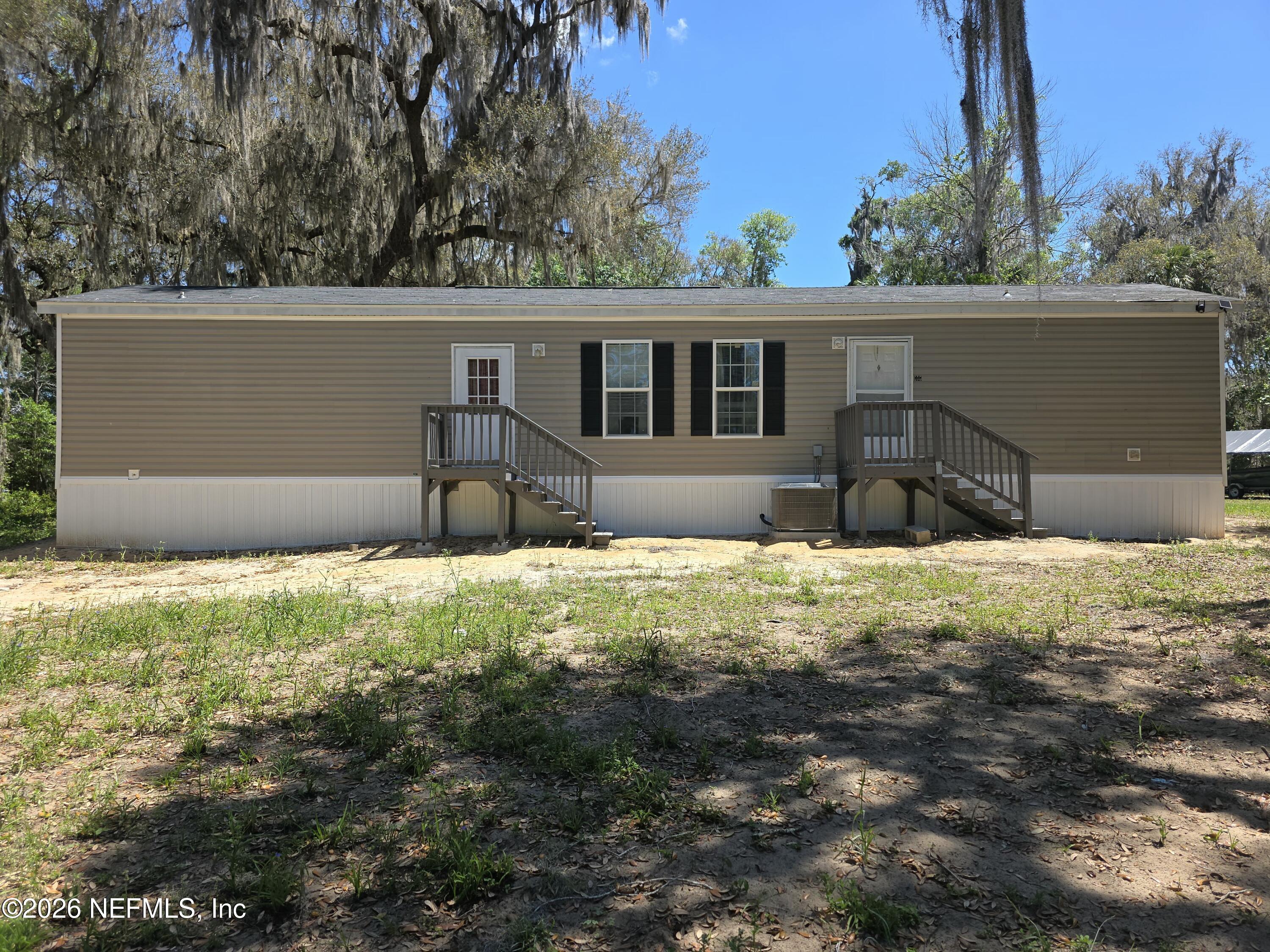 106 W MANITOBA Street