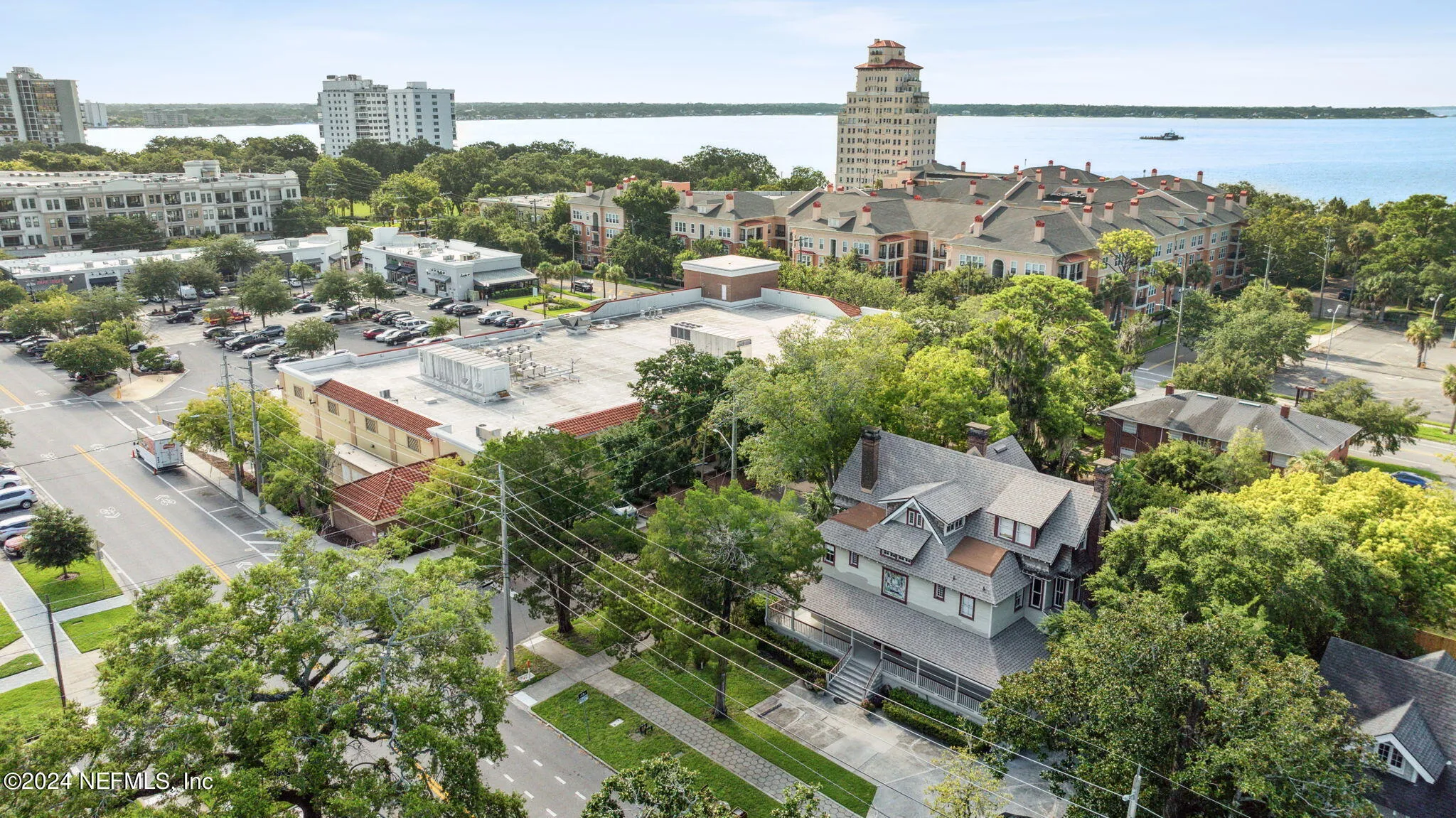 Jacksonville, Florida 32204, United States, 10 Bedrooms Bedrooms, ,10 BathroomsBathrooms,Residential,Pending,49812