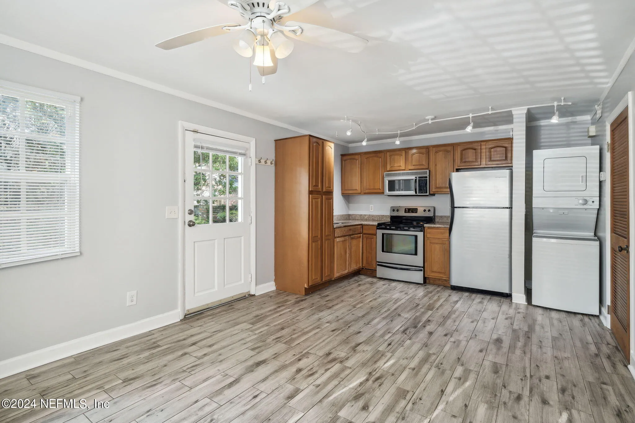 Jacksonville, Florida 32204, United States, 10 Bedrooms Bedrooms, ,10 BathroomsBathrooms,Residential,Pending,49812