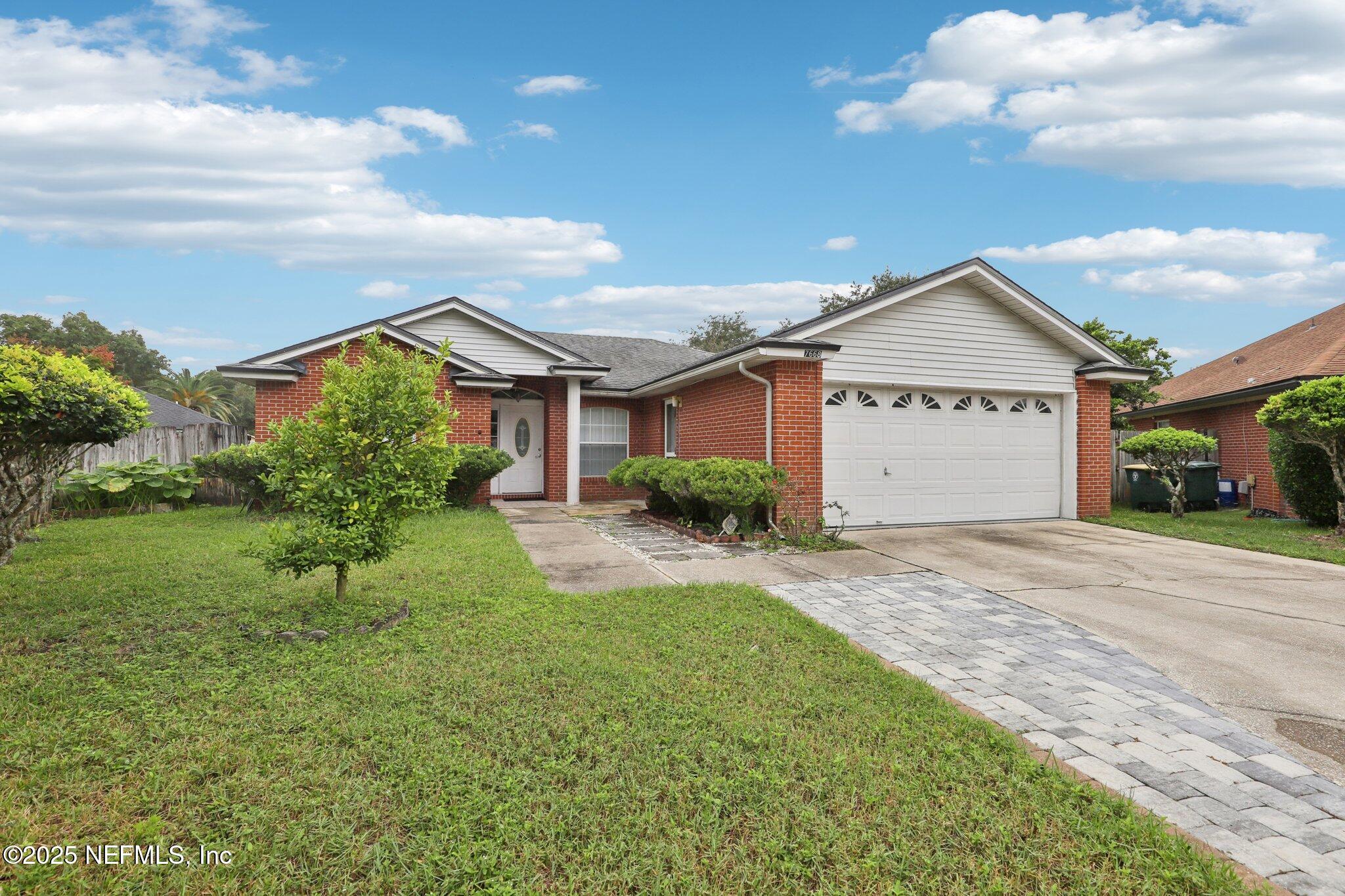 7668 FAWN LAKE Drive N