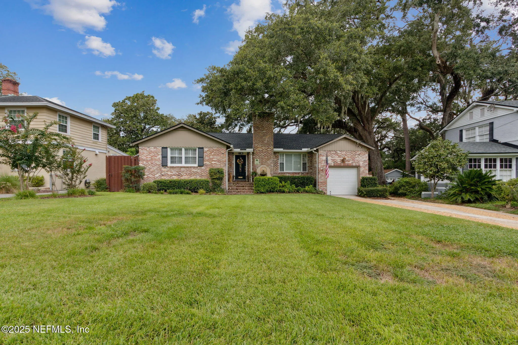 Jacksonville, Florida 32207, United States, 3 Bedrooms Bedrooms, ,3 BathroomsBathrooms,Residential,Pending,204945