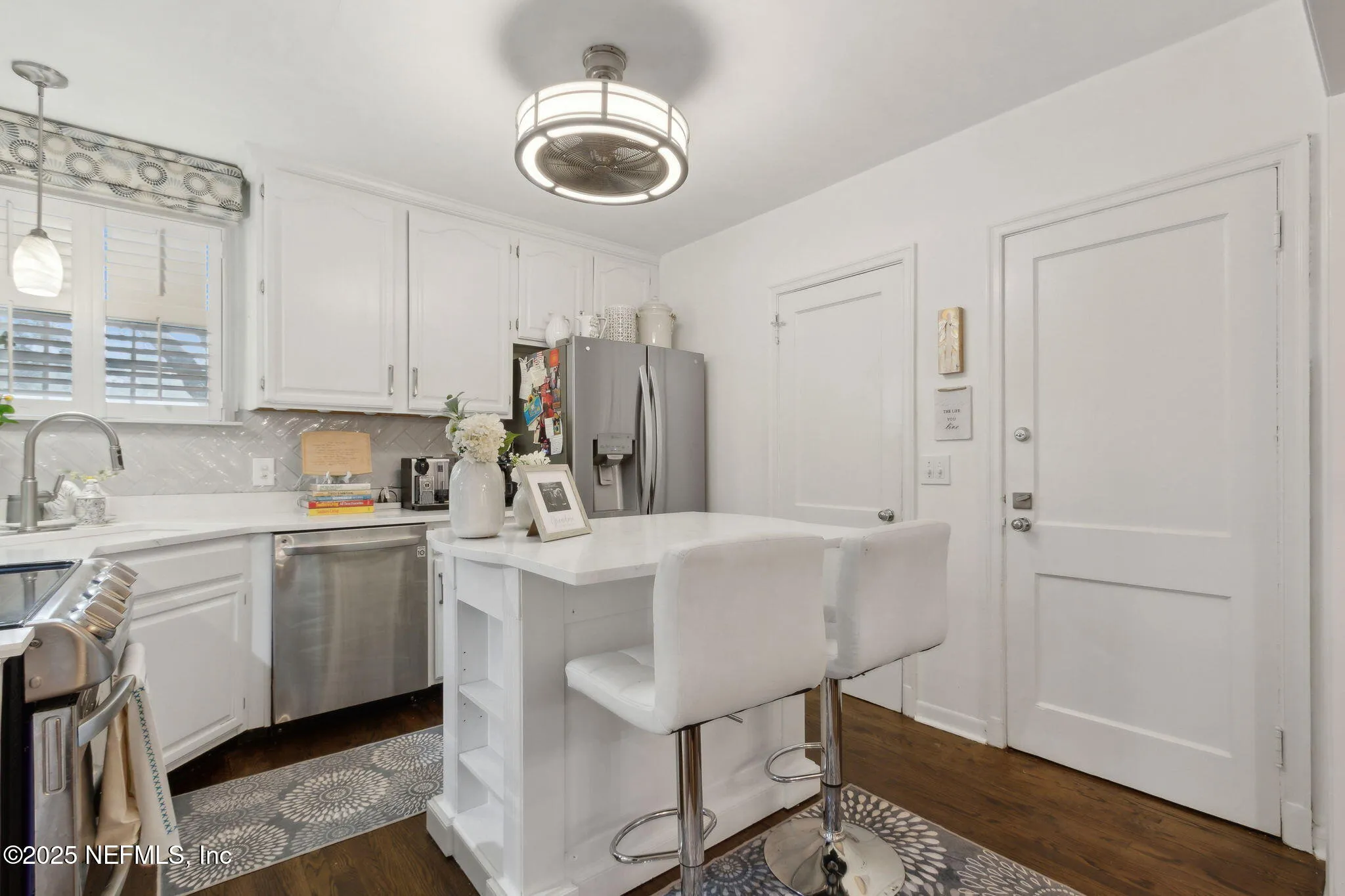 Jacksonville, Florida 32207, United States, 3 Bedrooms Bedrooms, ,3 BathroomsBathrooms,Residential,Pending,204945