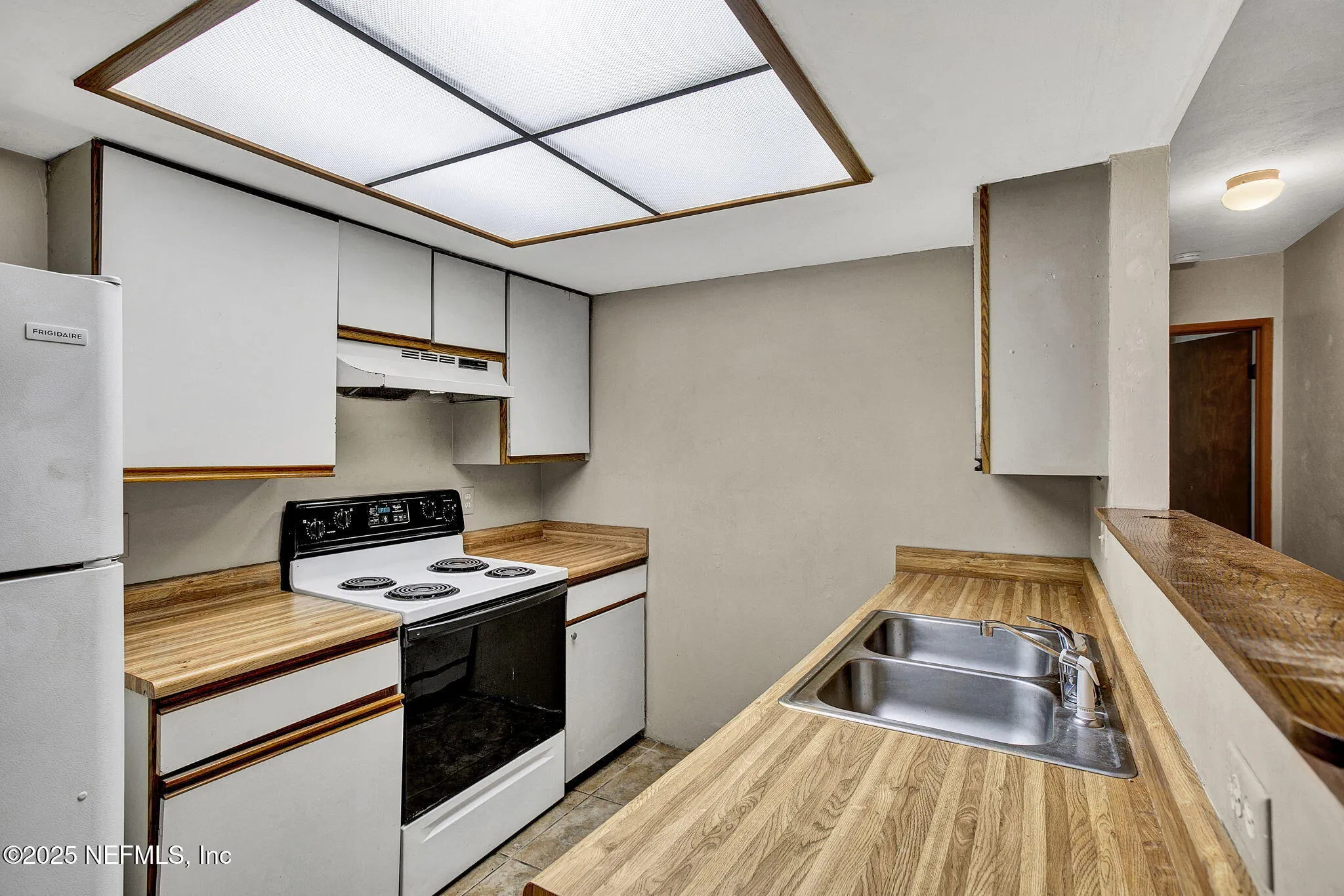 Jacksonville, Florida 32233, United States, 2 Bedrooms Bedrooms, ,2 BathroomsBathrooms,Residential,Pending,99876