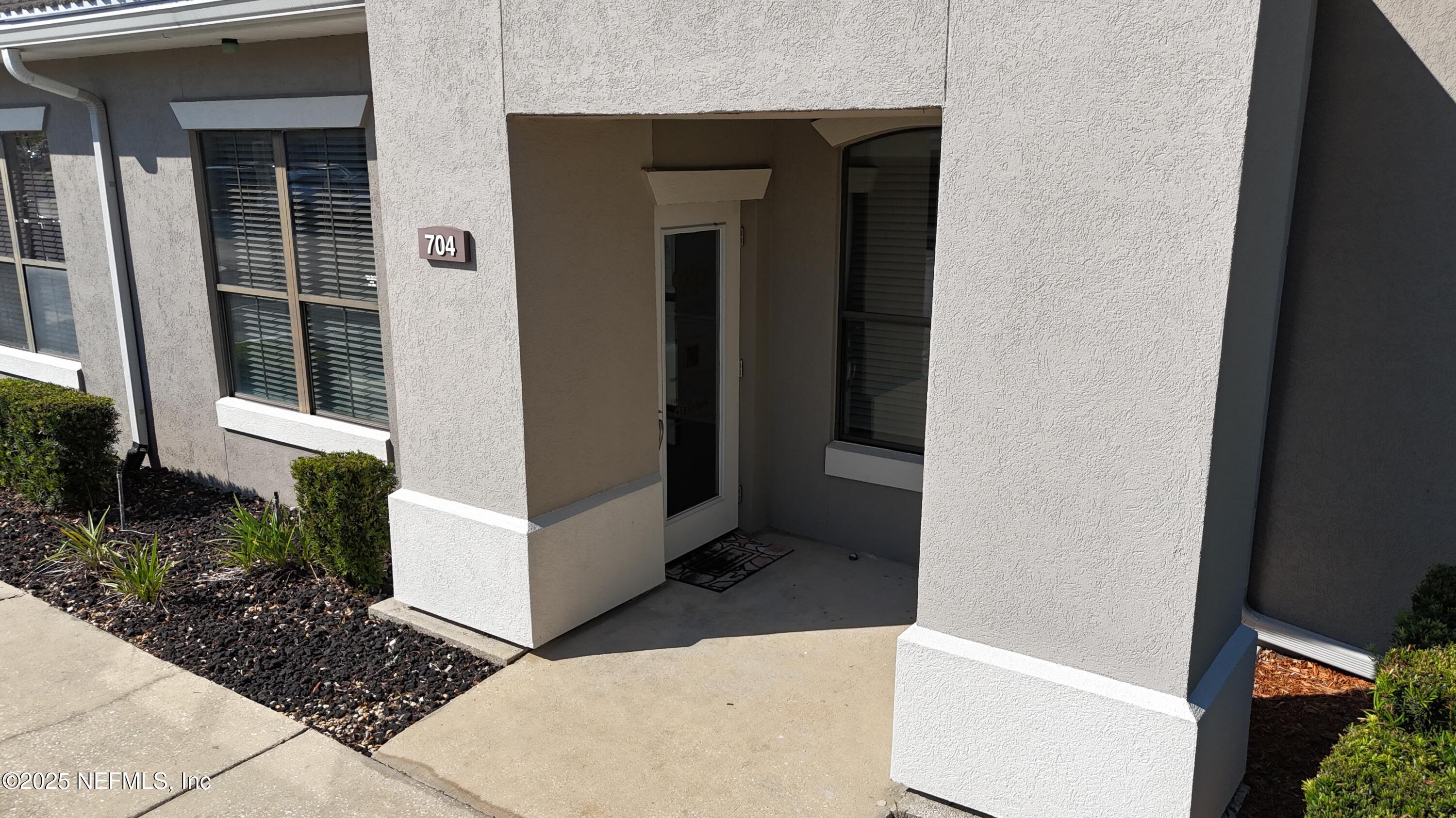 11512 LAKE MEAD Avenue 704