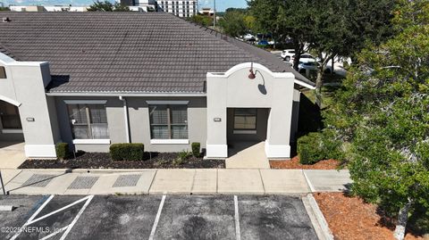 11512 LAKE MEAD Avenue 704 Jacksonville FL 32256