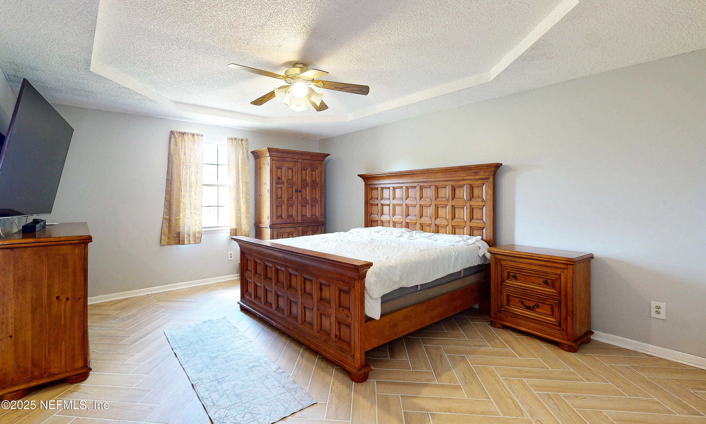 9733 PEABODY Drive N